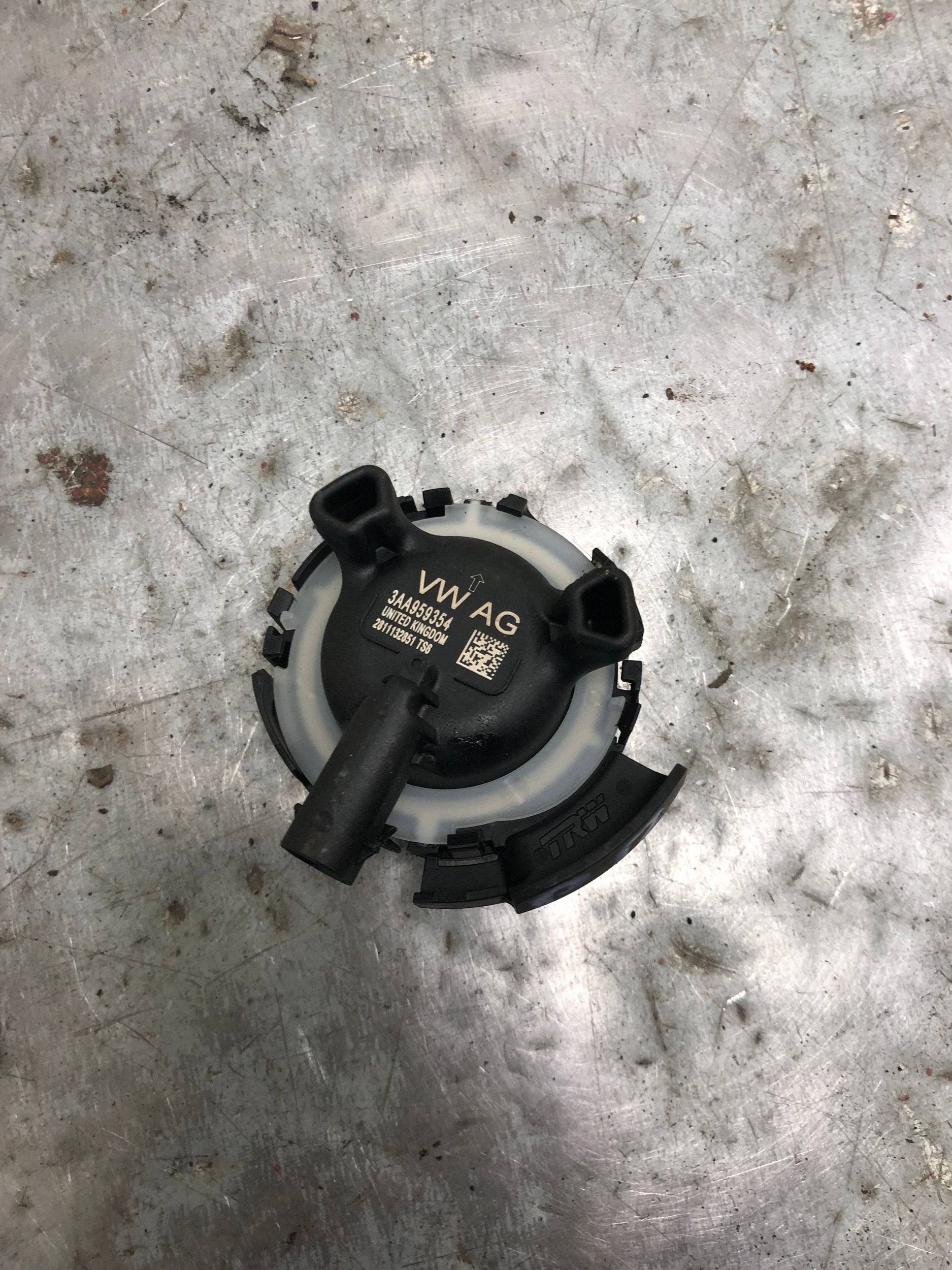 Crashsensor Drucksensor VW PASSAT B7 3AA959354