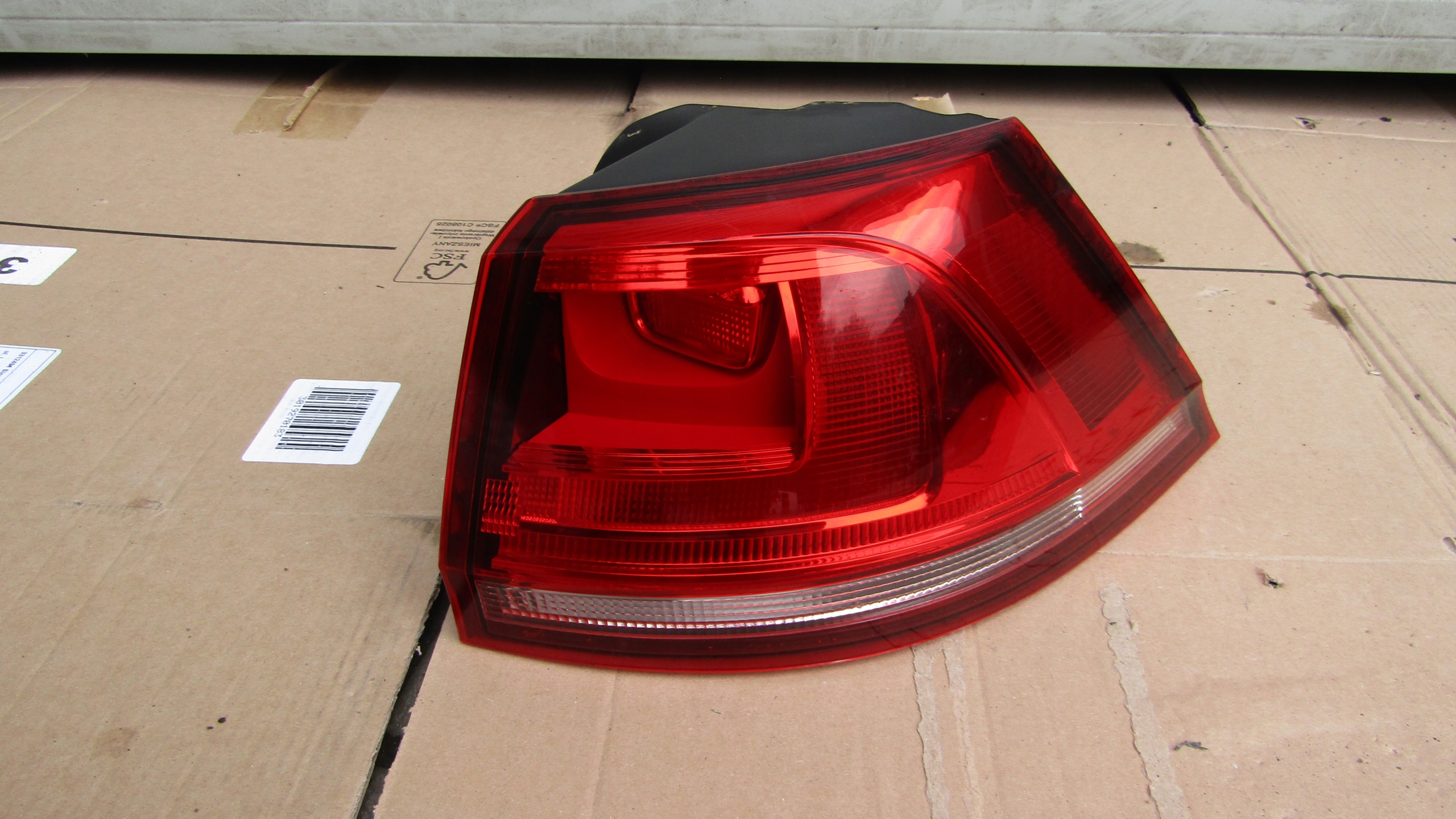 vw Golf 7 VII универсал фонарь задний правый @@