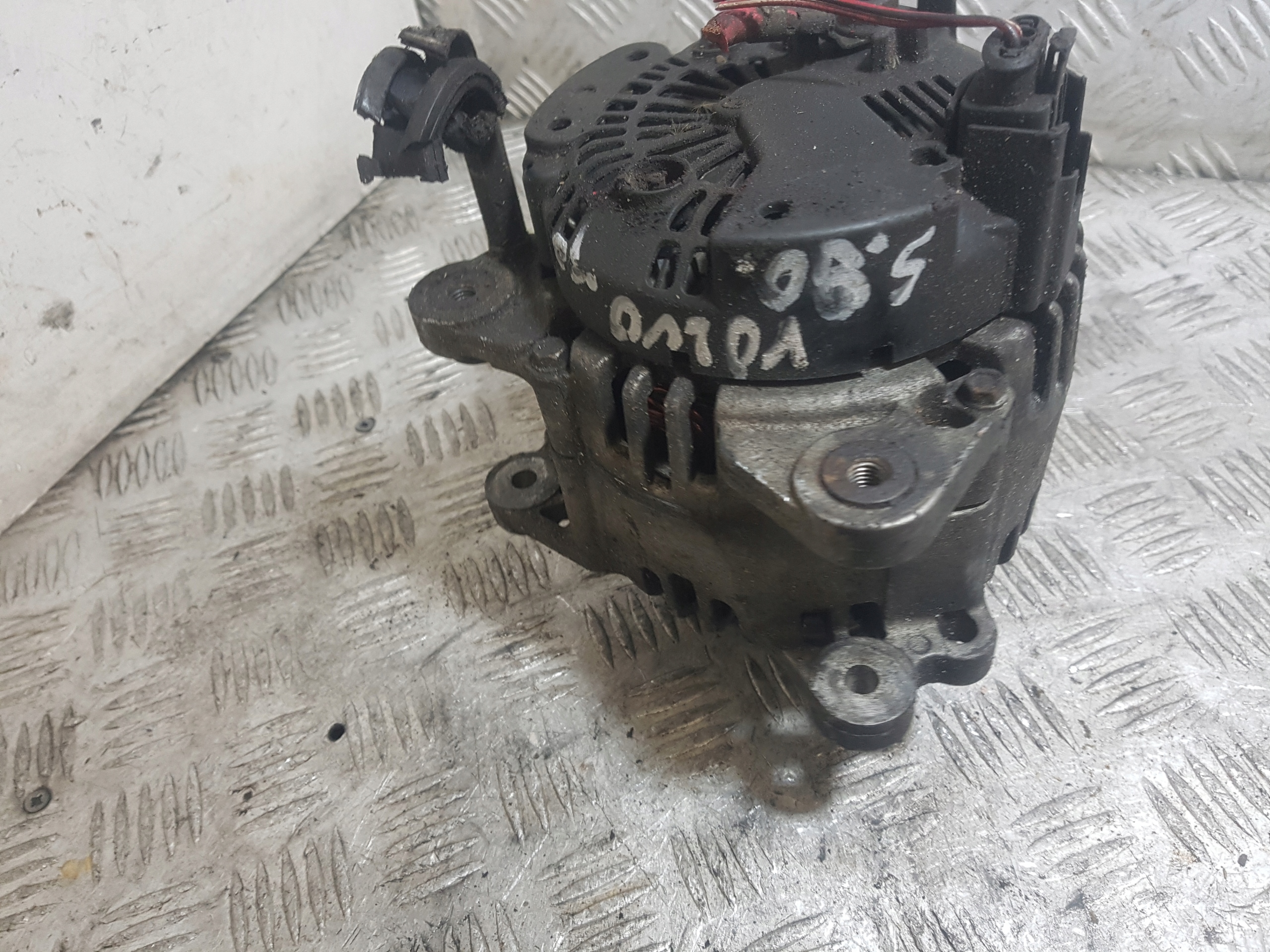 ALTERNATOR VOLVO S80
