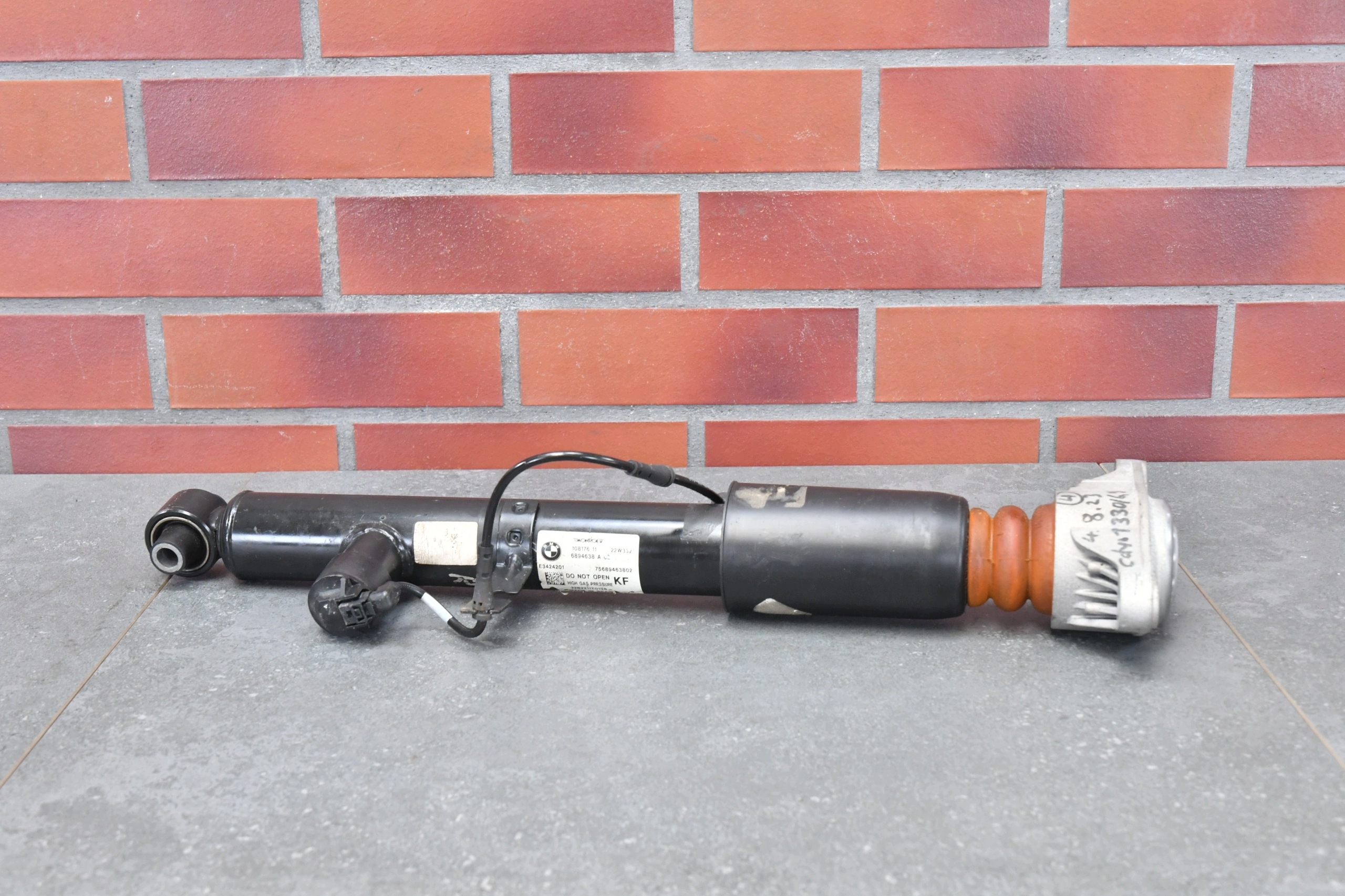 swing left rear arm rear part shock absorber left BMW 2 G42 M240iX 9448km