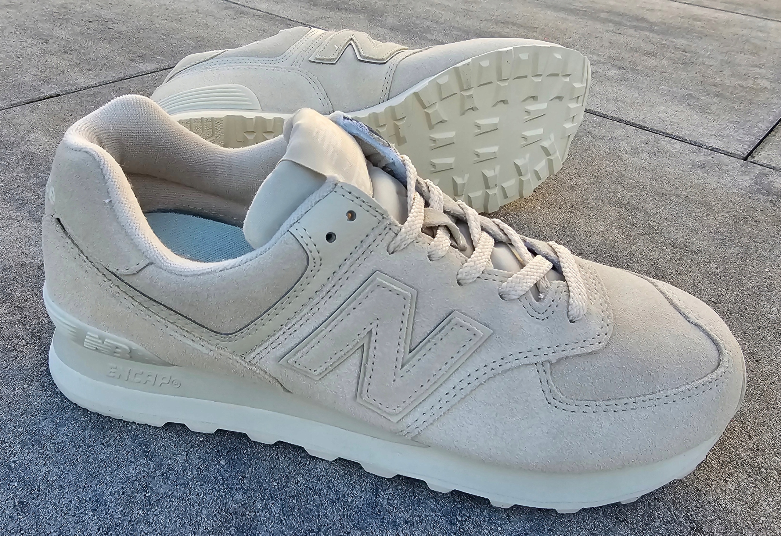 Boty New Balance U574IWD dámské kožené tenisky 42