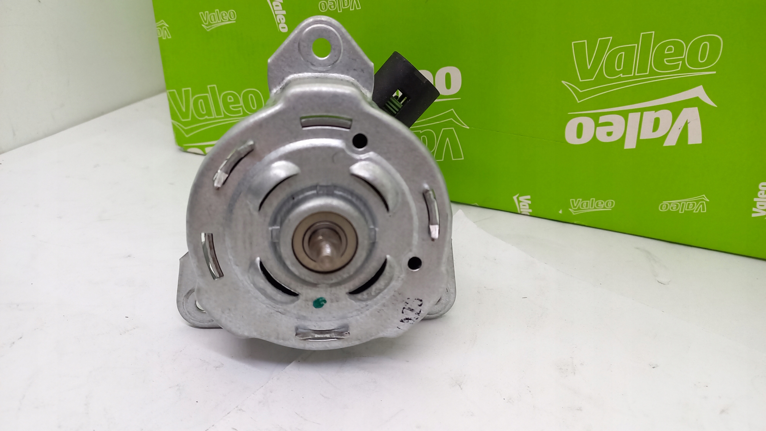 SILNIK WENTYLATORA RENAULT TWINGO 1.2 1996-2012 Numer katalogowy części 698317