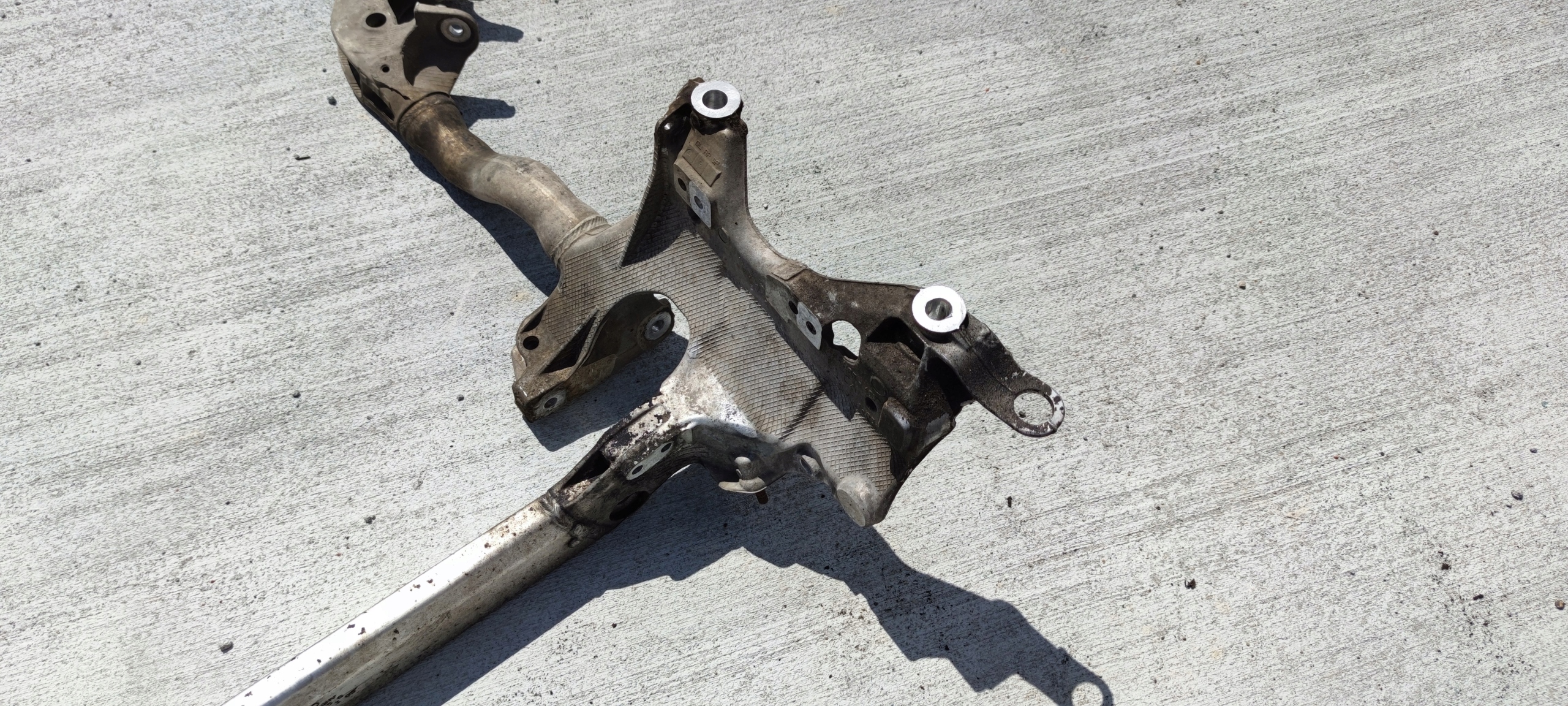 TRAWERS axle beam subframe front AUDI Q5 8R 8R0399315G