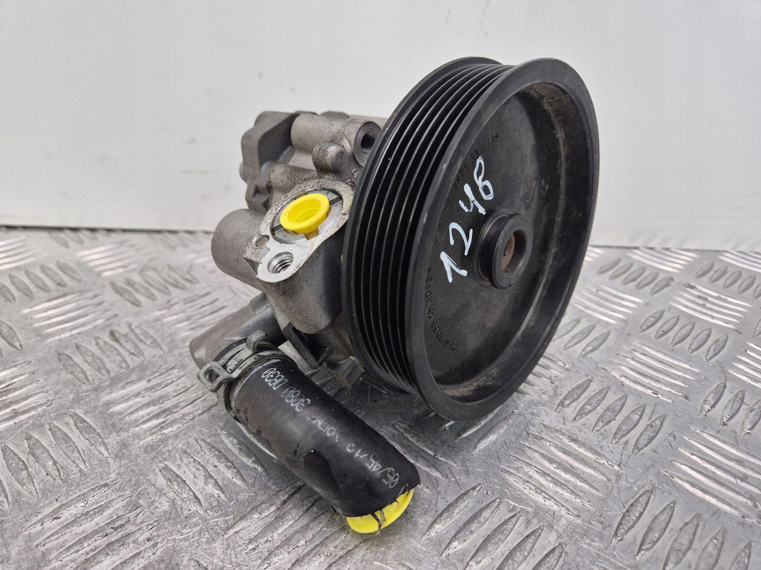 Mercedes C250 CGI W204 Pompa servosterzo A0064663601