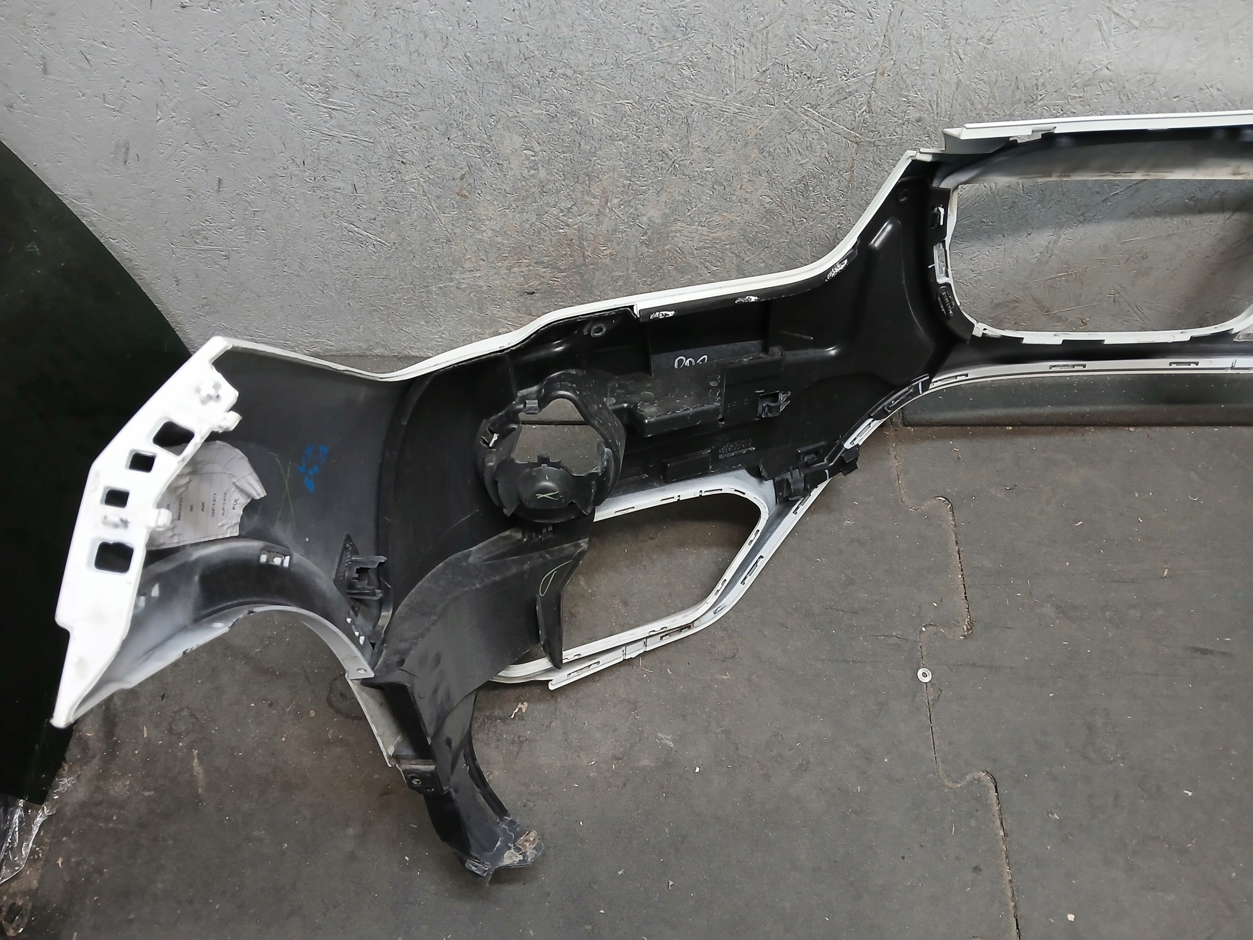 nárazník předek BMW X1 F48