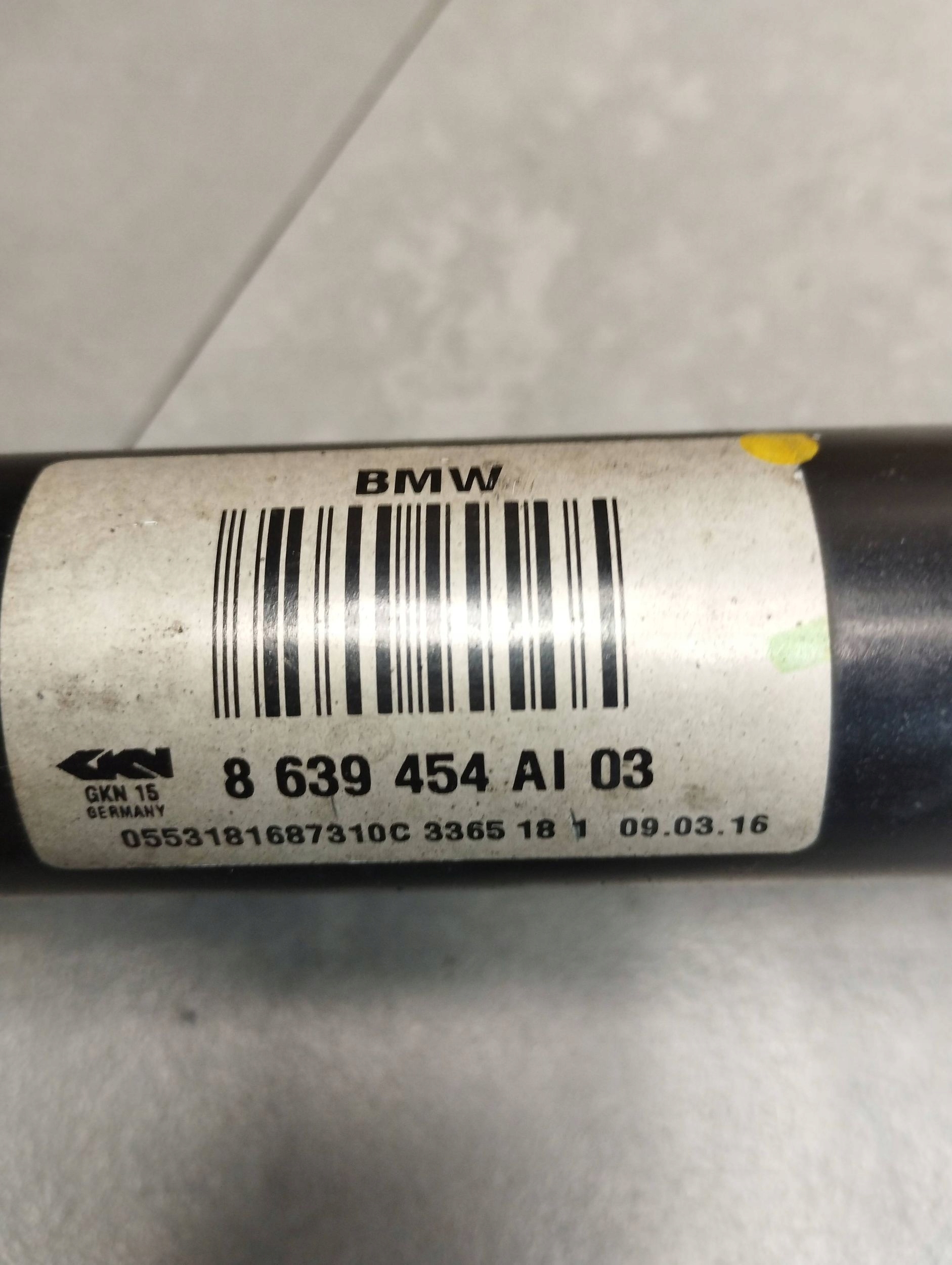 BMW 7 G11 750i semi-axis right rear part 8639454