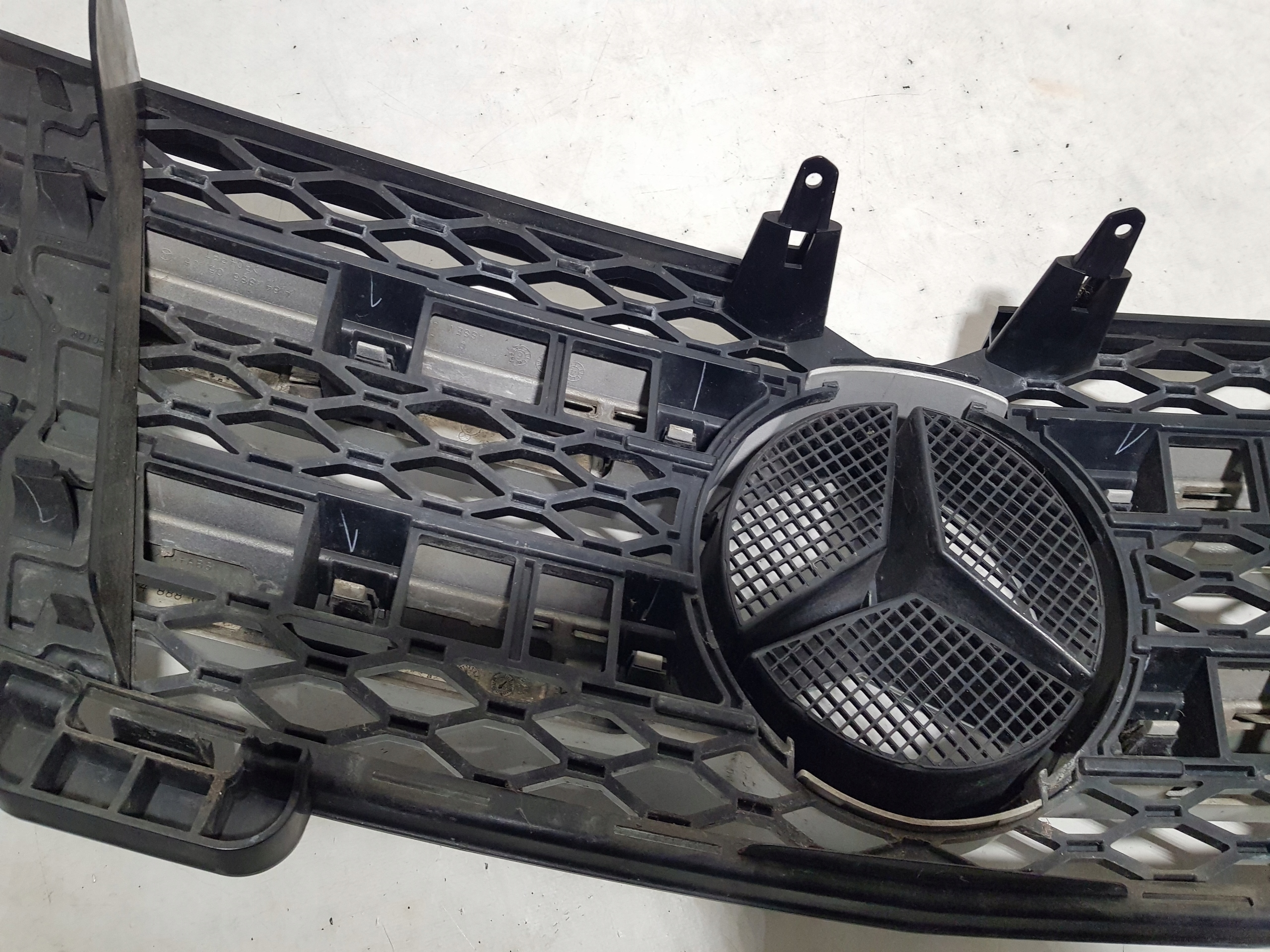 MERCEDES GL X164 решетка радиатора