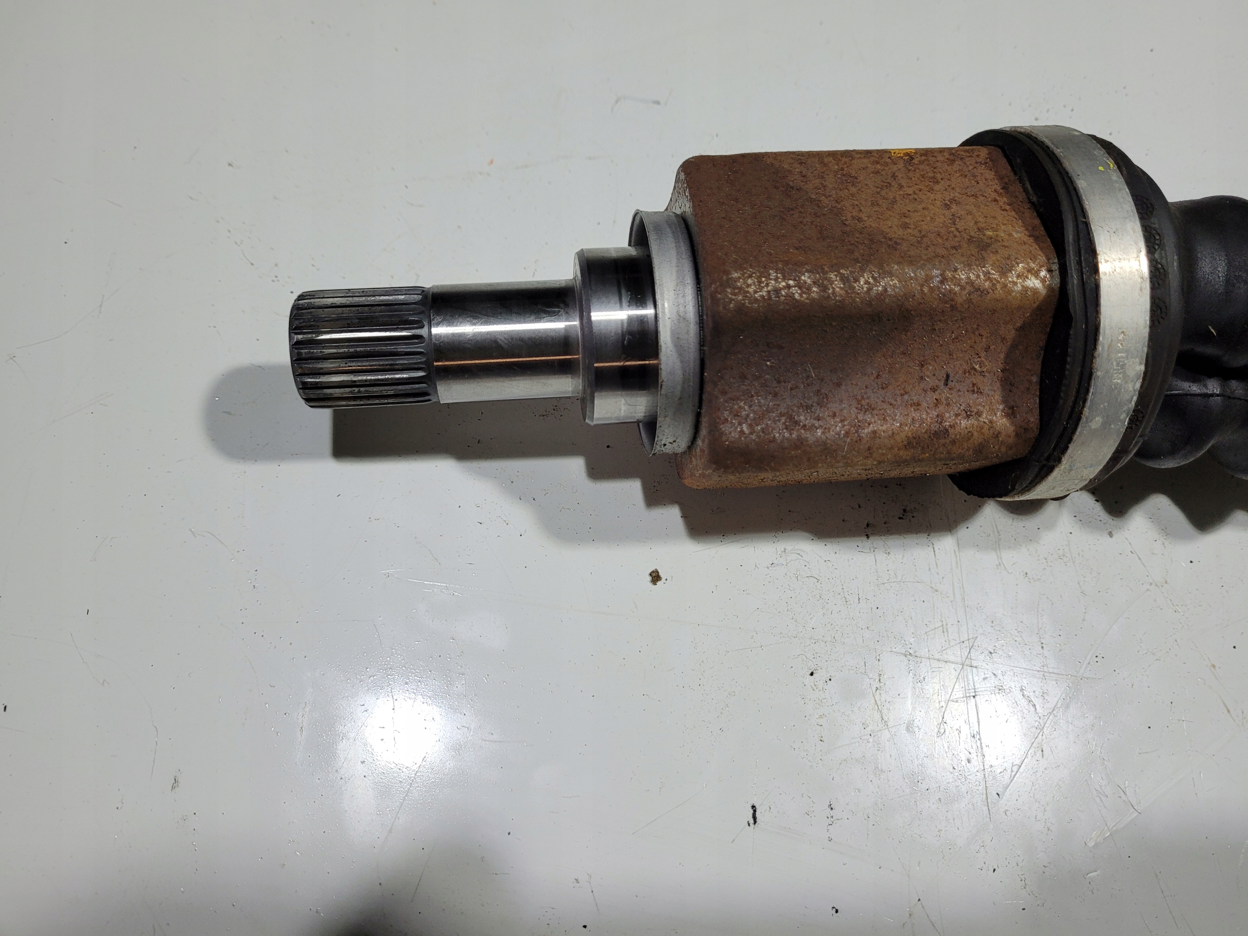semi-axis left short. PEUGEOT 2008 II ELEKTRYK