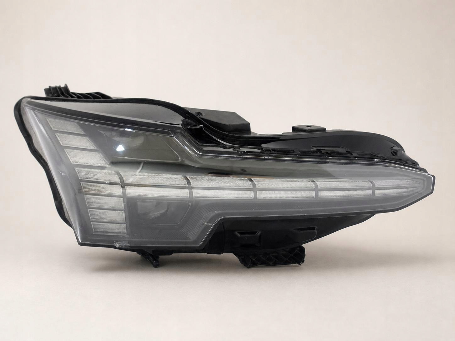 VOLVO EX30 EX 30 23- light FULL LED right front EUROPA