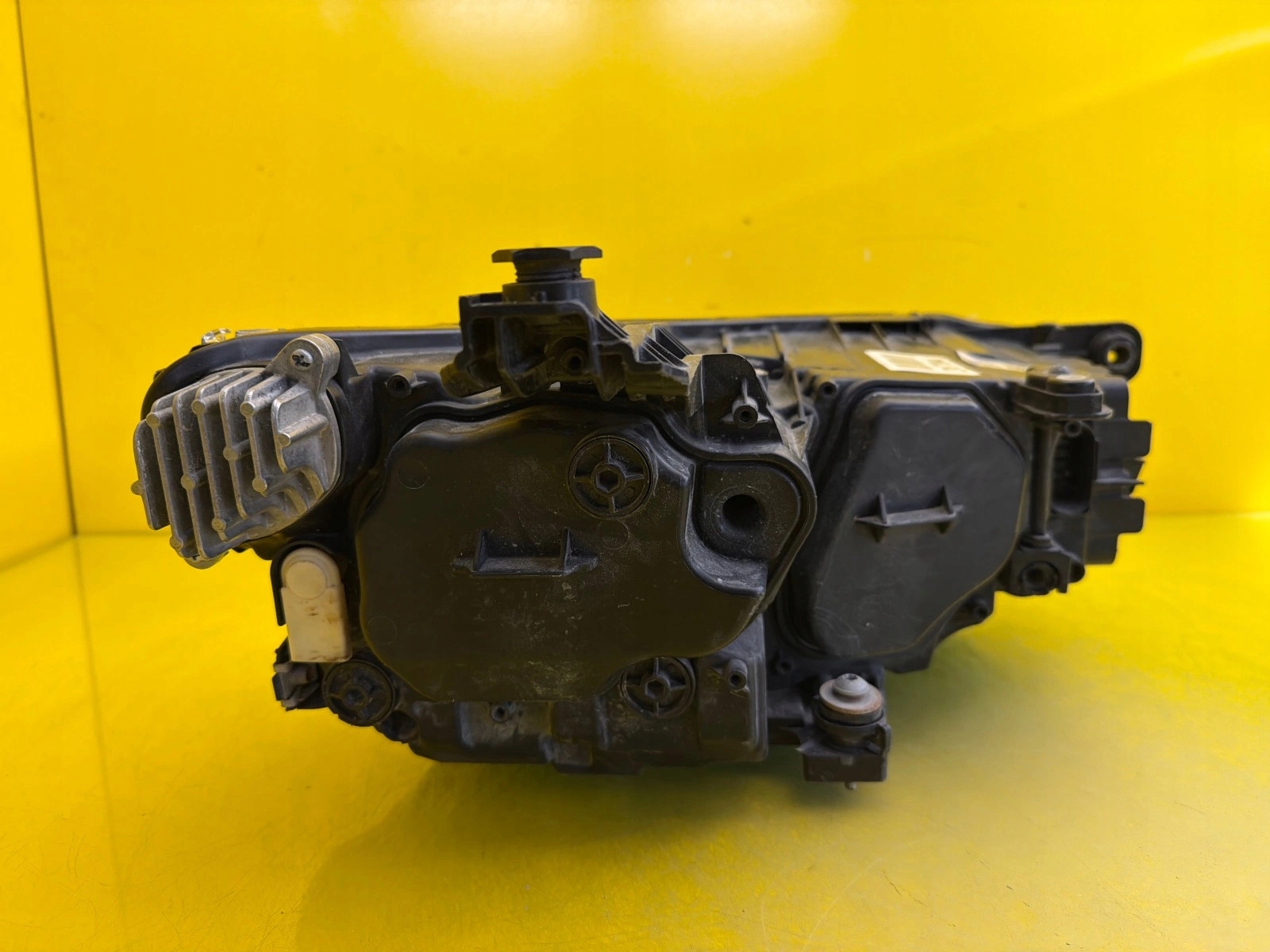 light left VW Passat B8 Full Led 3G1941081P