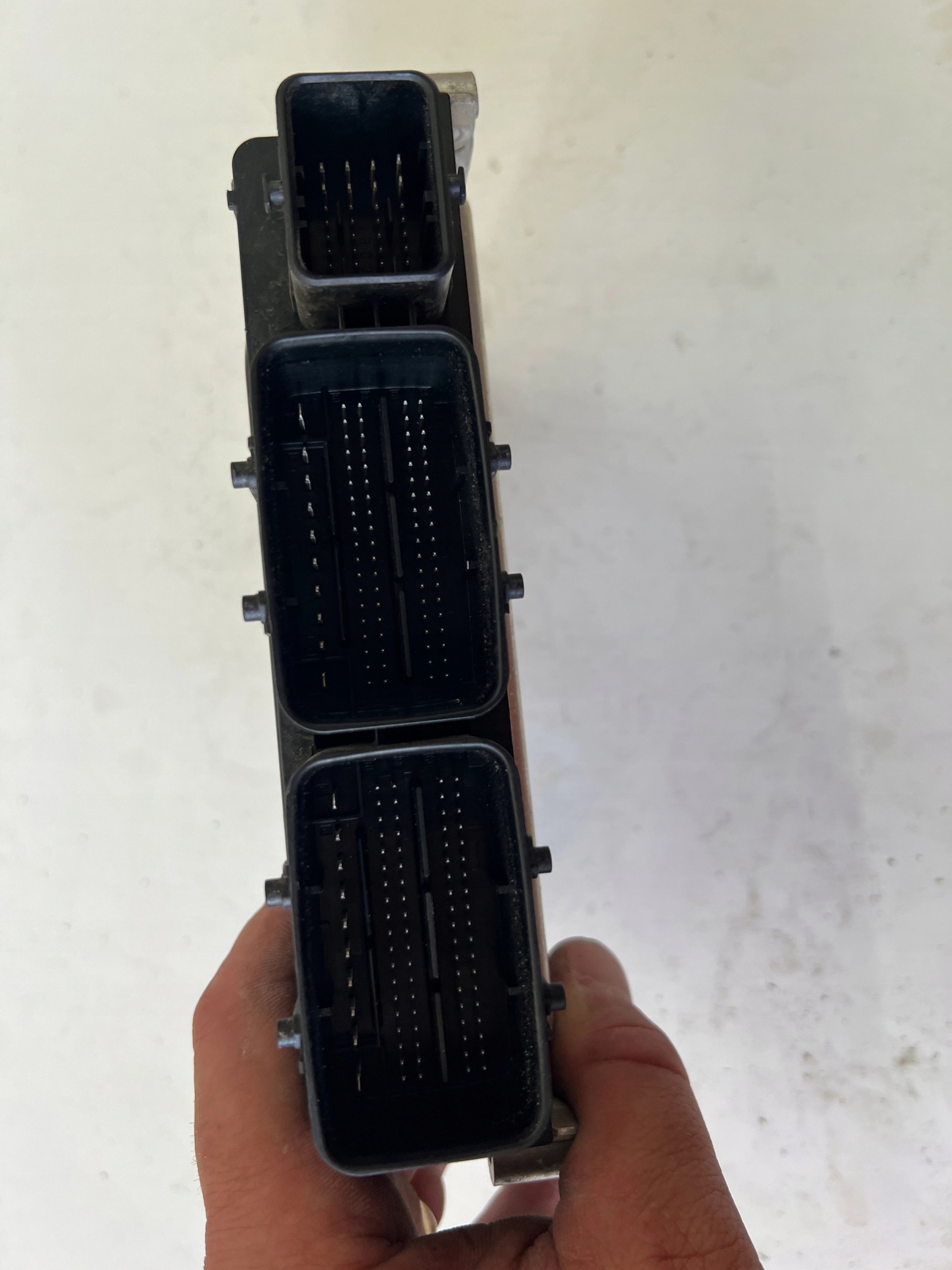 RENAULT TRAFIC 2.0 M9R710 0281036122 237104330S ECU computer Originale