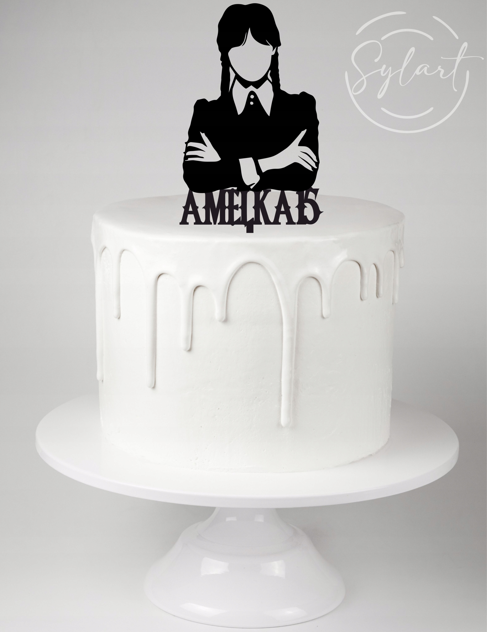 

Topper Na Tort Wednesday Addams Z Imieniem I Cyfrą