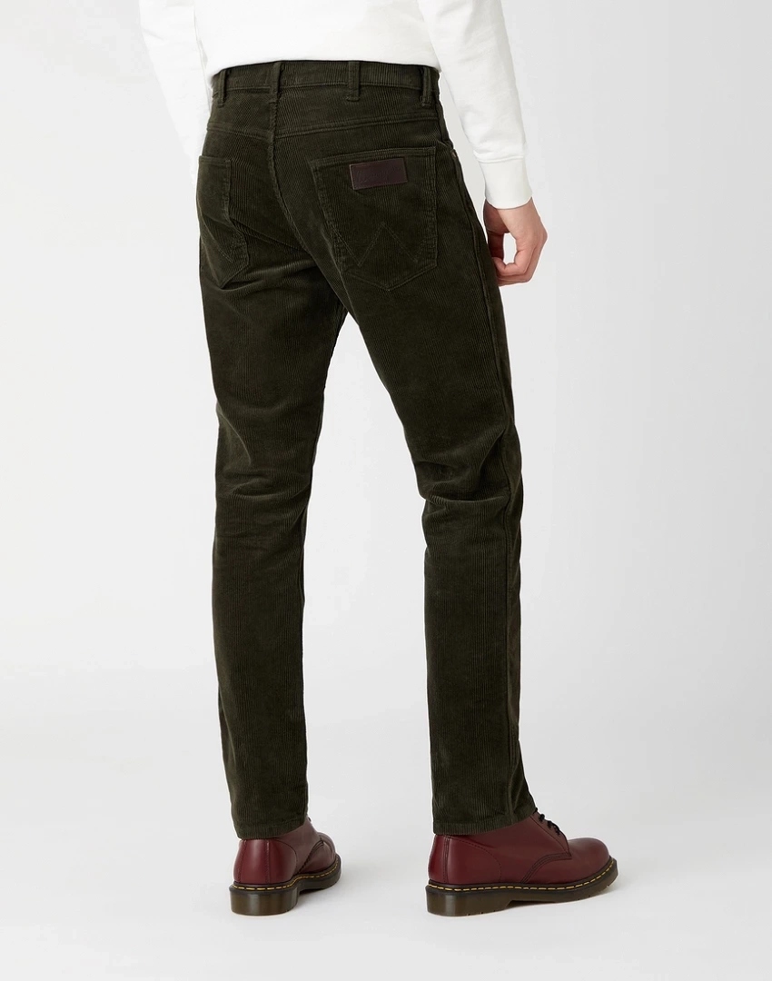 Pánské jednoduché kalhoty Wrangler Greensboro Militare Green W15QA2G40 40/34