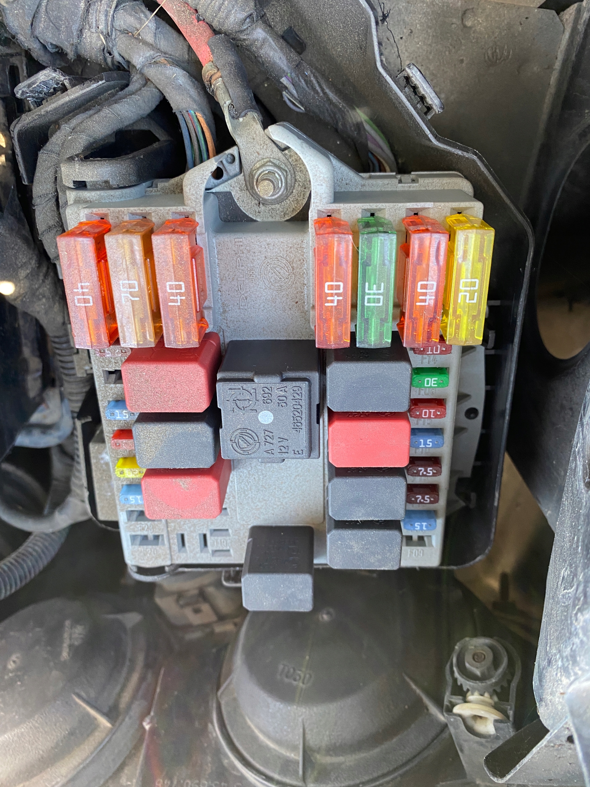 Fiat Doblo FL 06-12 Module Module fusibles 1.9 JTD