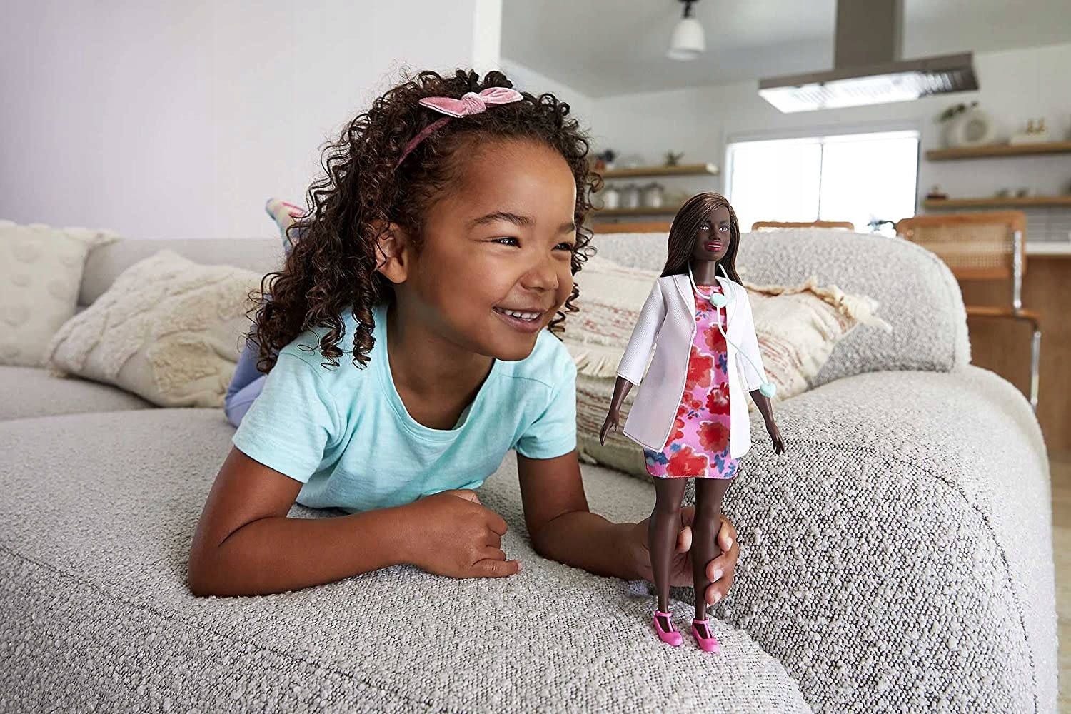 LALKA BARBIE KARIERA DOKTOR LEKARKA GYT29 Materiał plastik