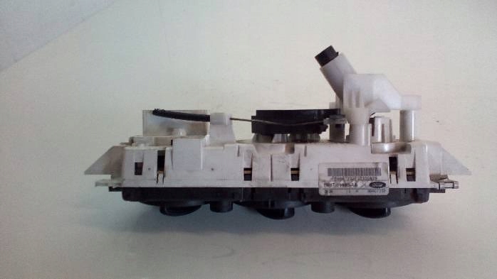 панель потока воздуха и Focus mk2 7M5T-19980-AA