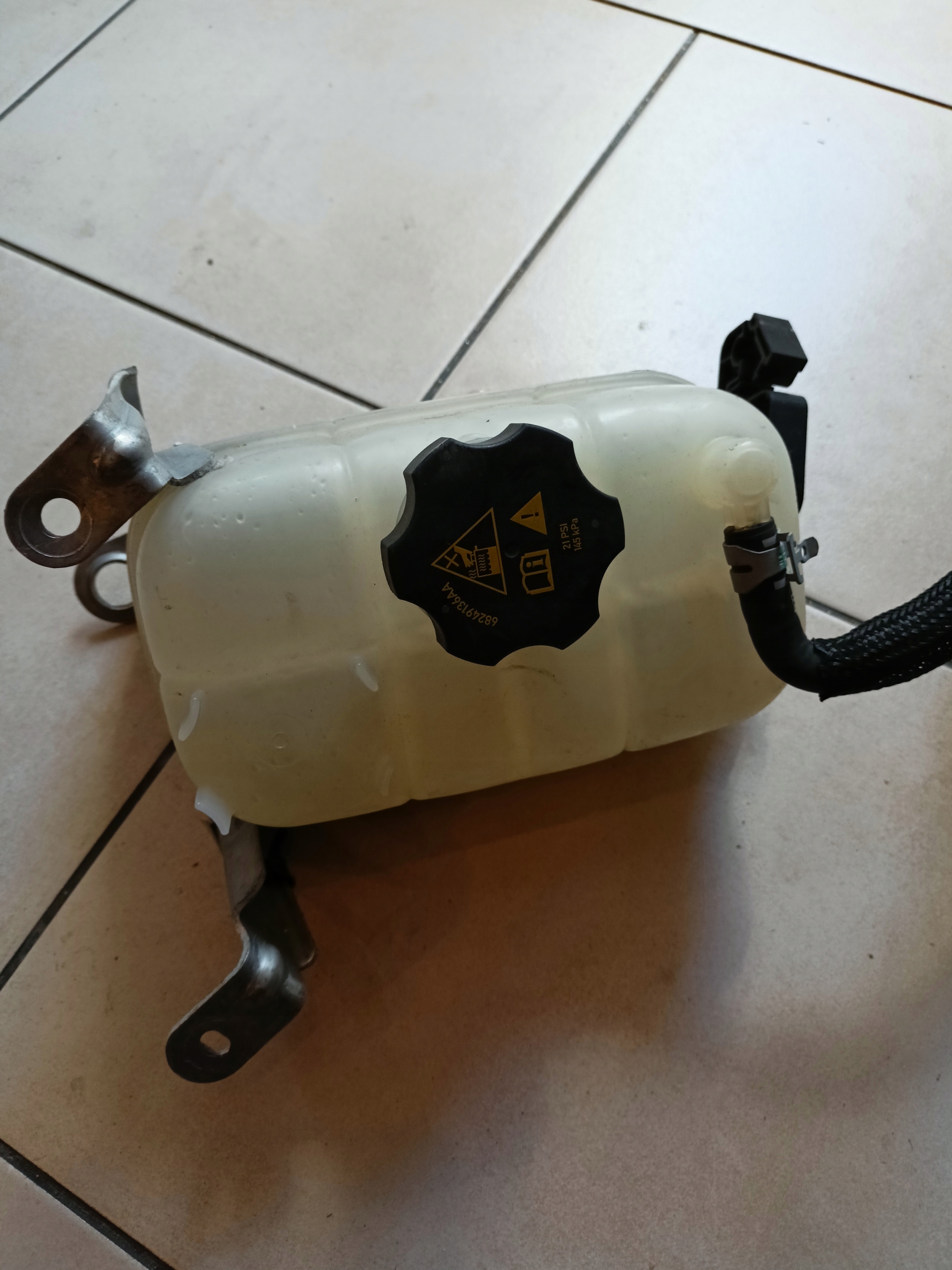 MOCOWANIE + ZBIORNIK WYRÓWNAWCZY PŁYNU JEEP WRANGLER / GLADIATOR JT 2020+