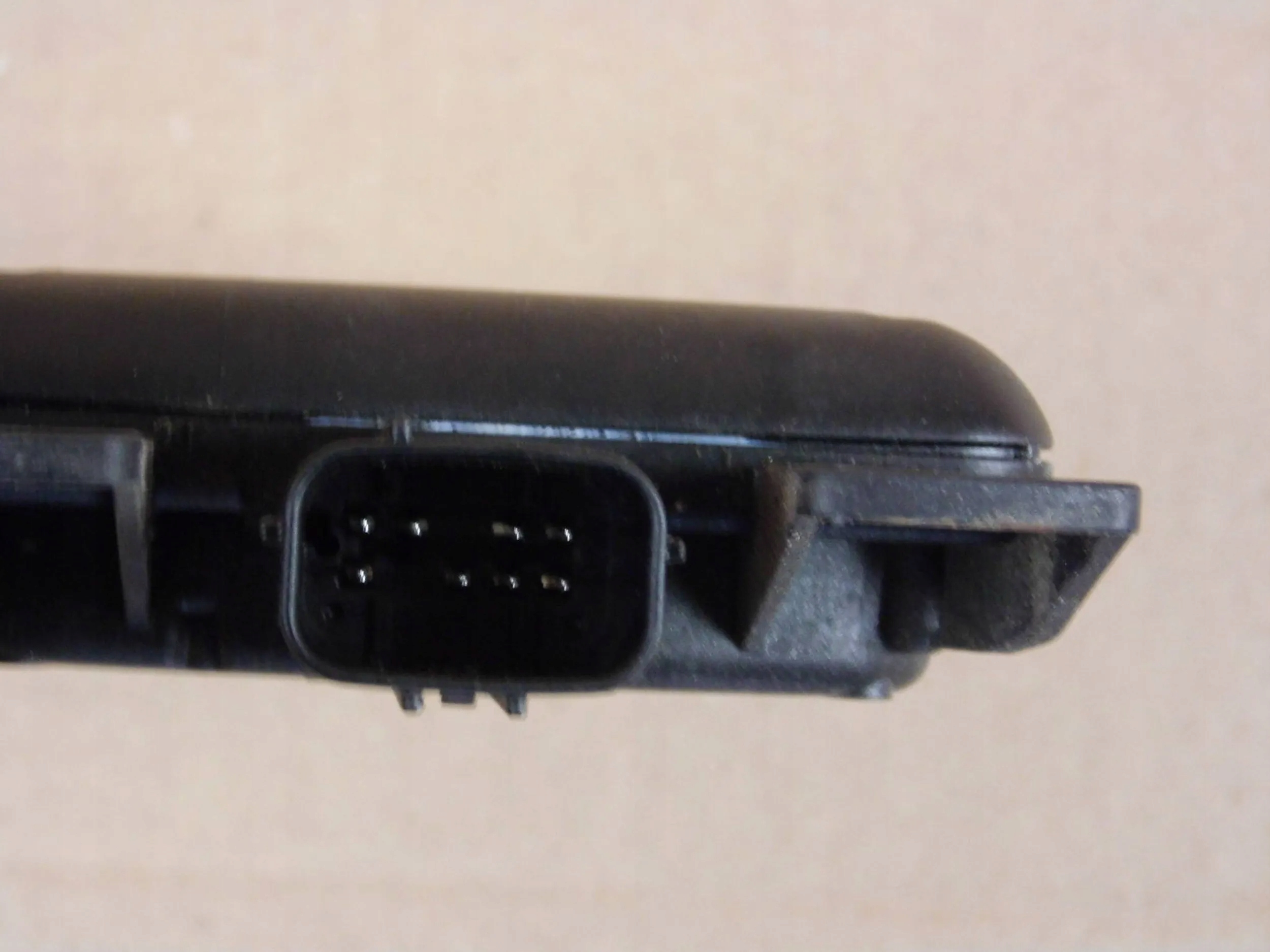 Mazda CX3 sensor sensor martwego pola punktu right D24H67Y80E