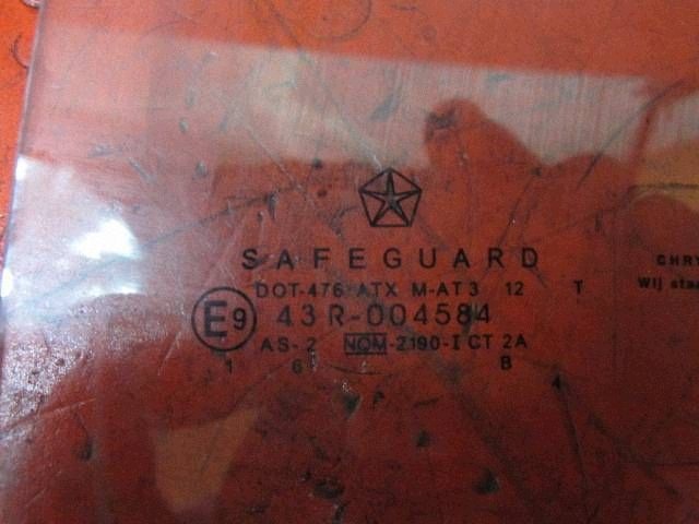Chrysler PT Cruiser window door left rear part rear