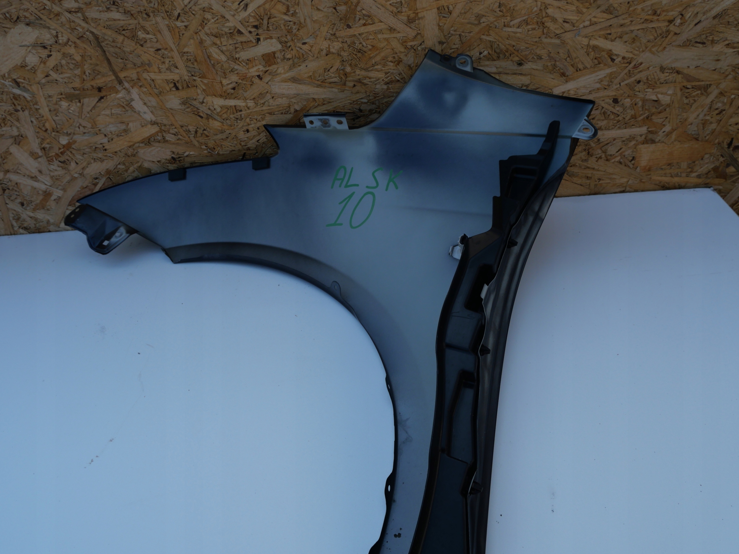 SUZUKI SWIFT MK7 fender right front