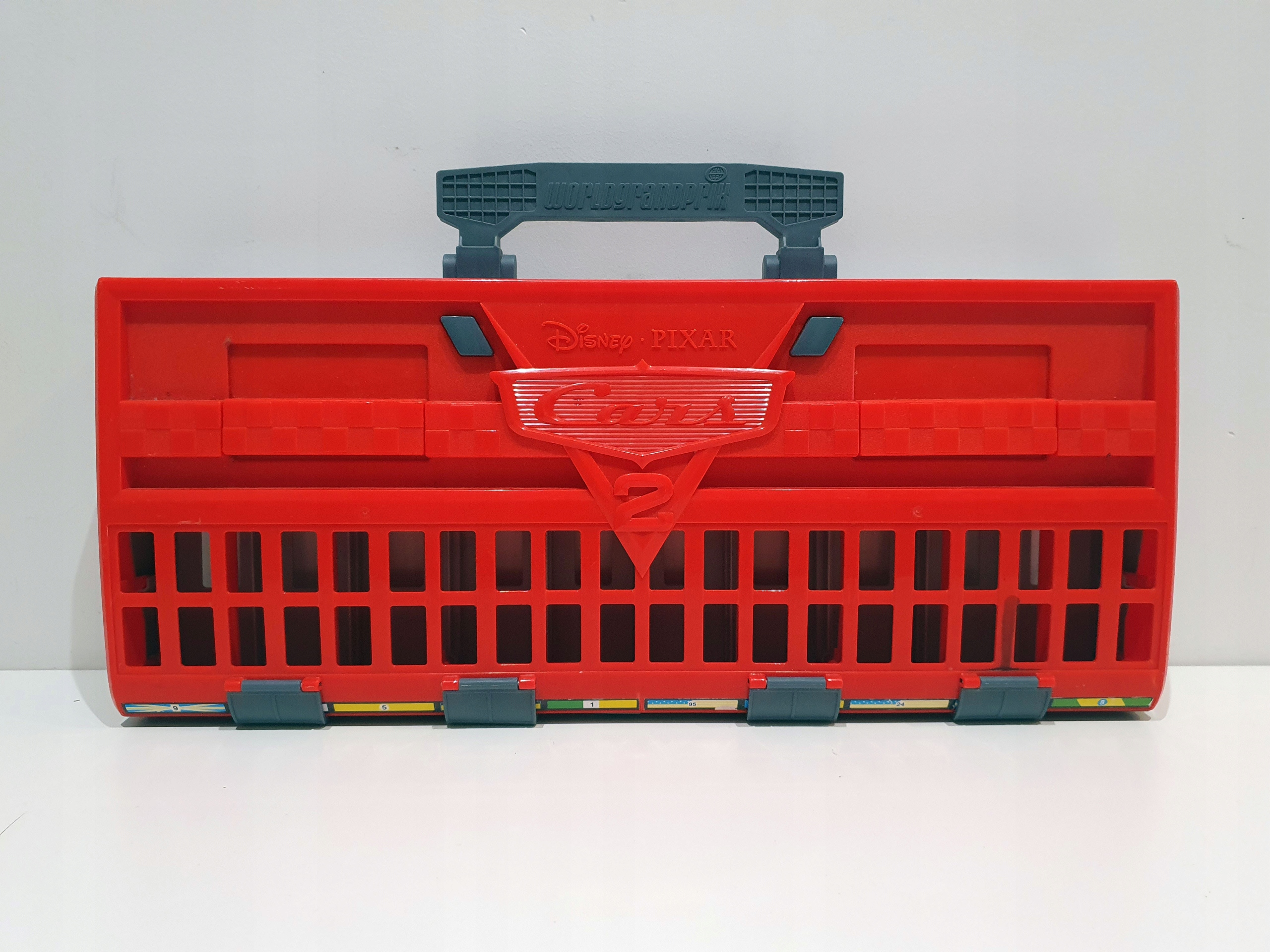 Mattel Disney Pixar Cars Wyrzutnia z Walizką V2854