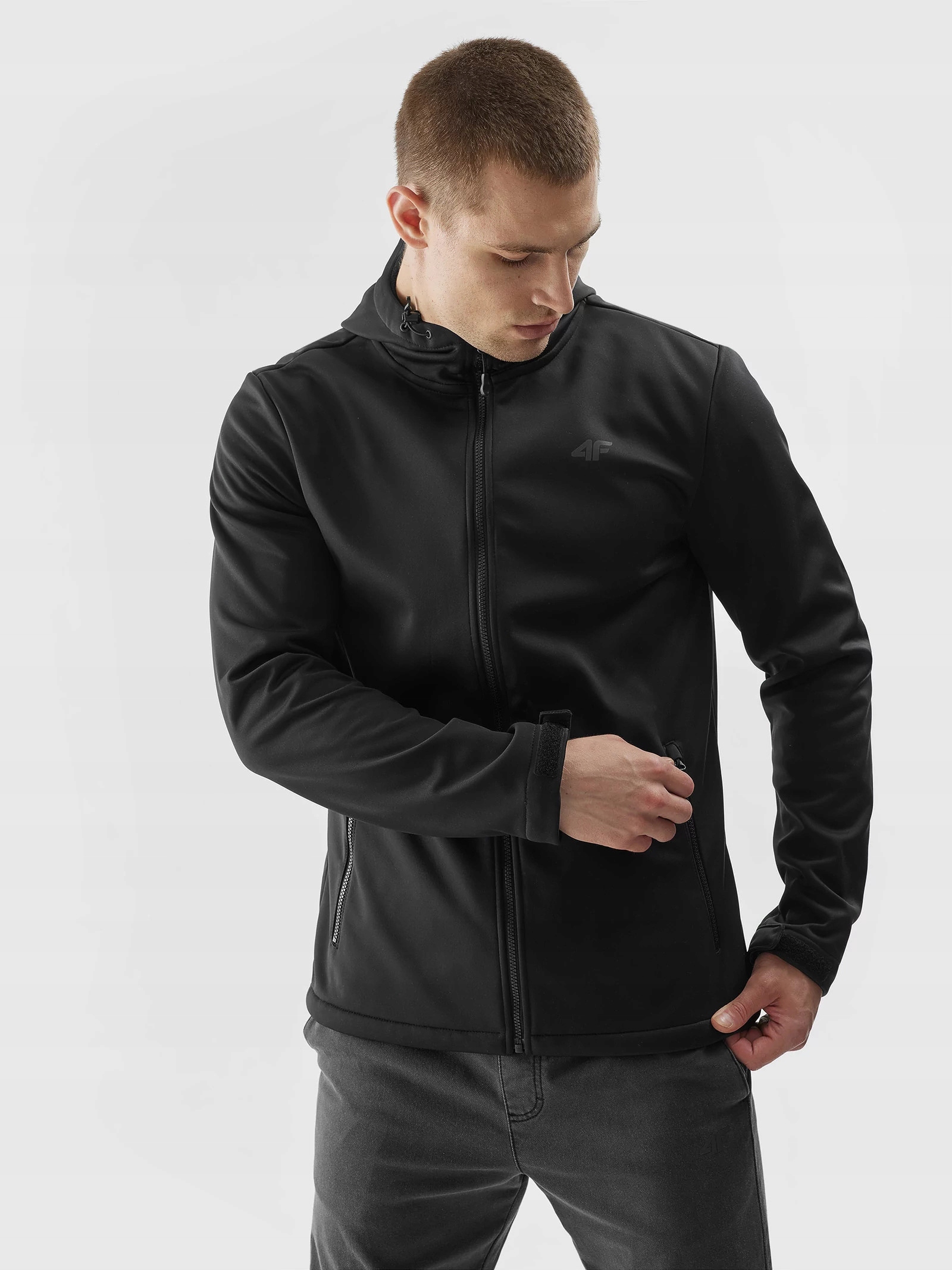 4F KURTKA MĘSKA SOFTSHELL WIATROODPORNA PRZEJŚCIOWA MEMBRANA 5000 EAN (GTIN) 5904698505029