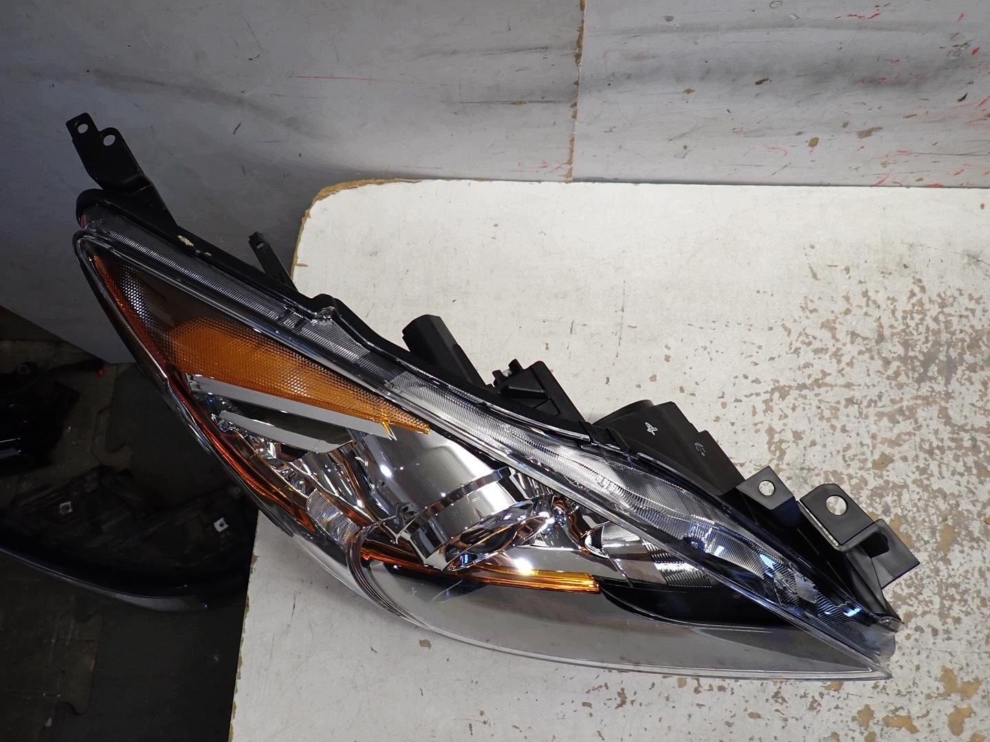 light front front right MAZDA 3 BL 2009-2012 BDG7-51030