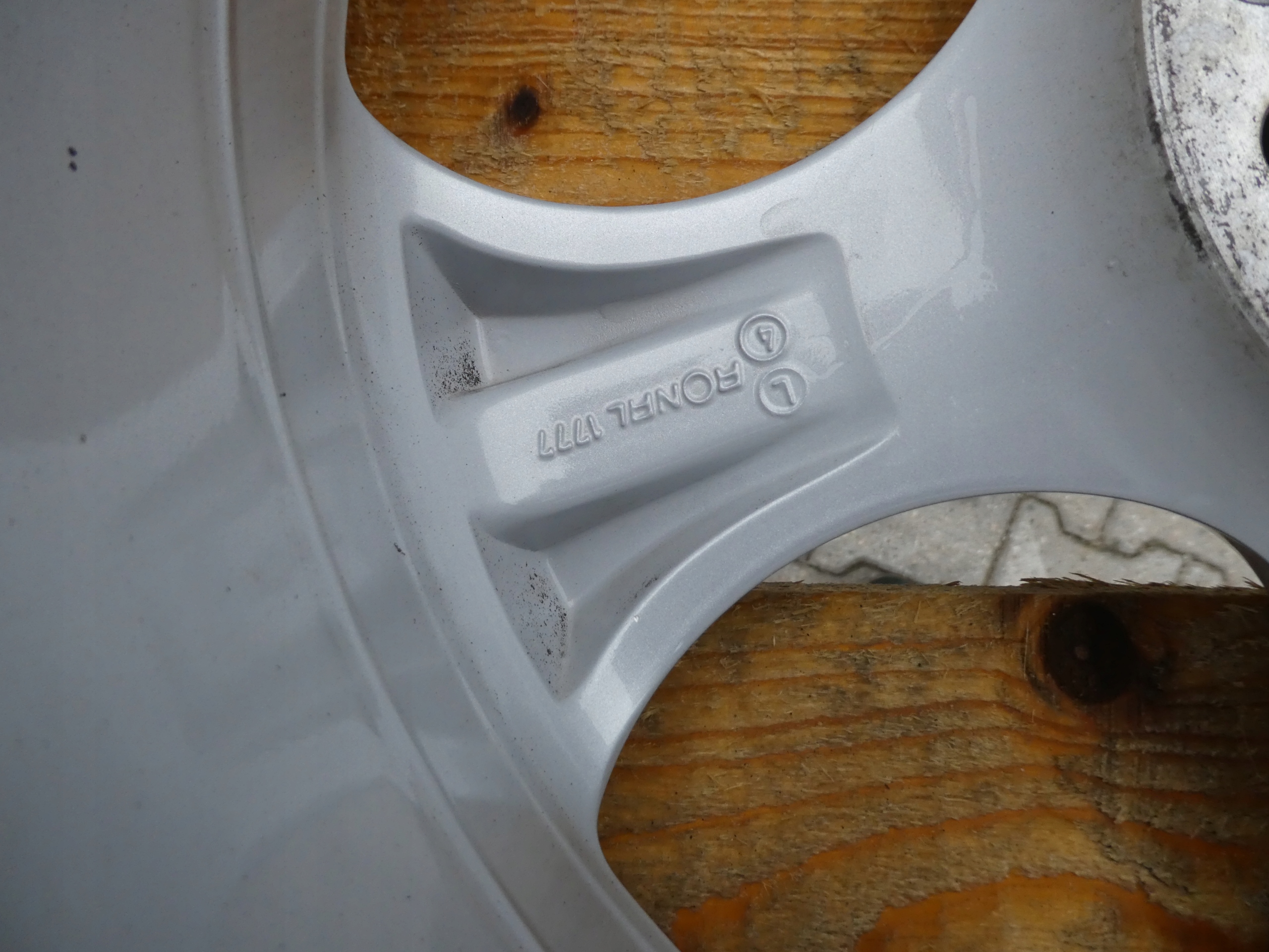 4X discs aluminium disc 1K0601025BB VW 5X112