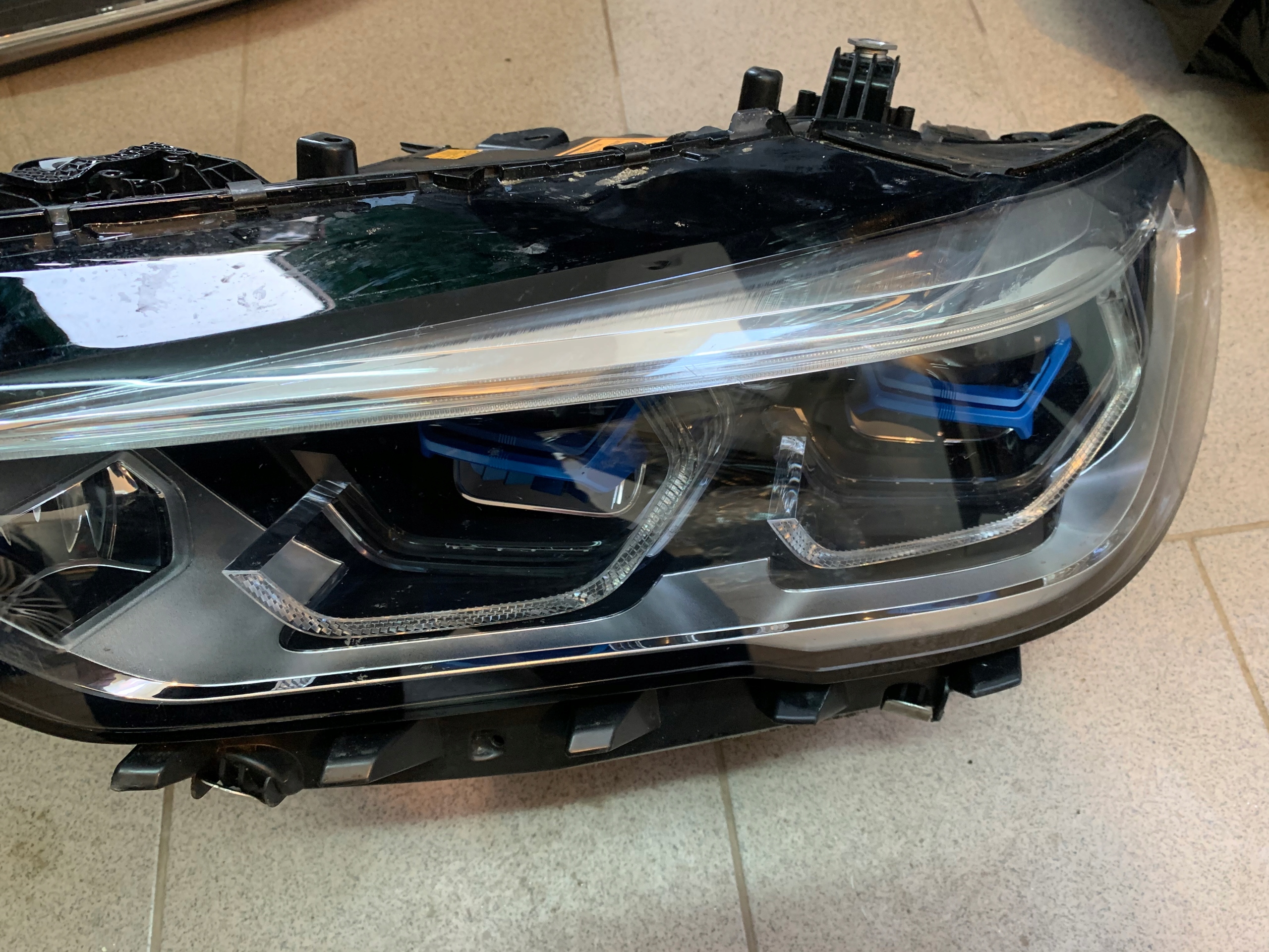 BMW G05 G06 Laser Lampa Reflektor Lewa 9481789