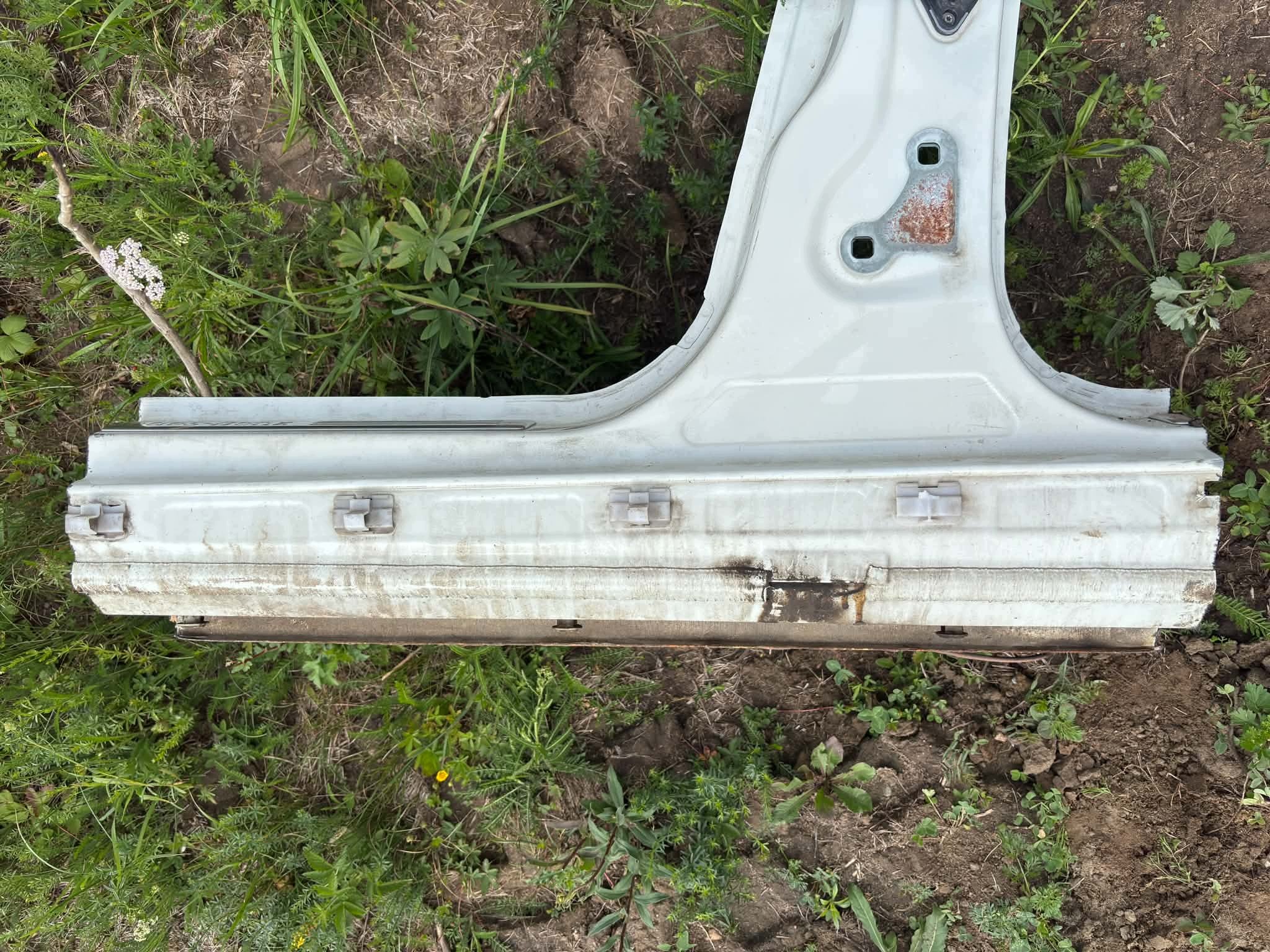 pillar threshold left mercedes w212 sedan 650