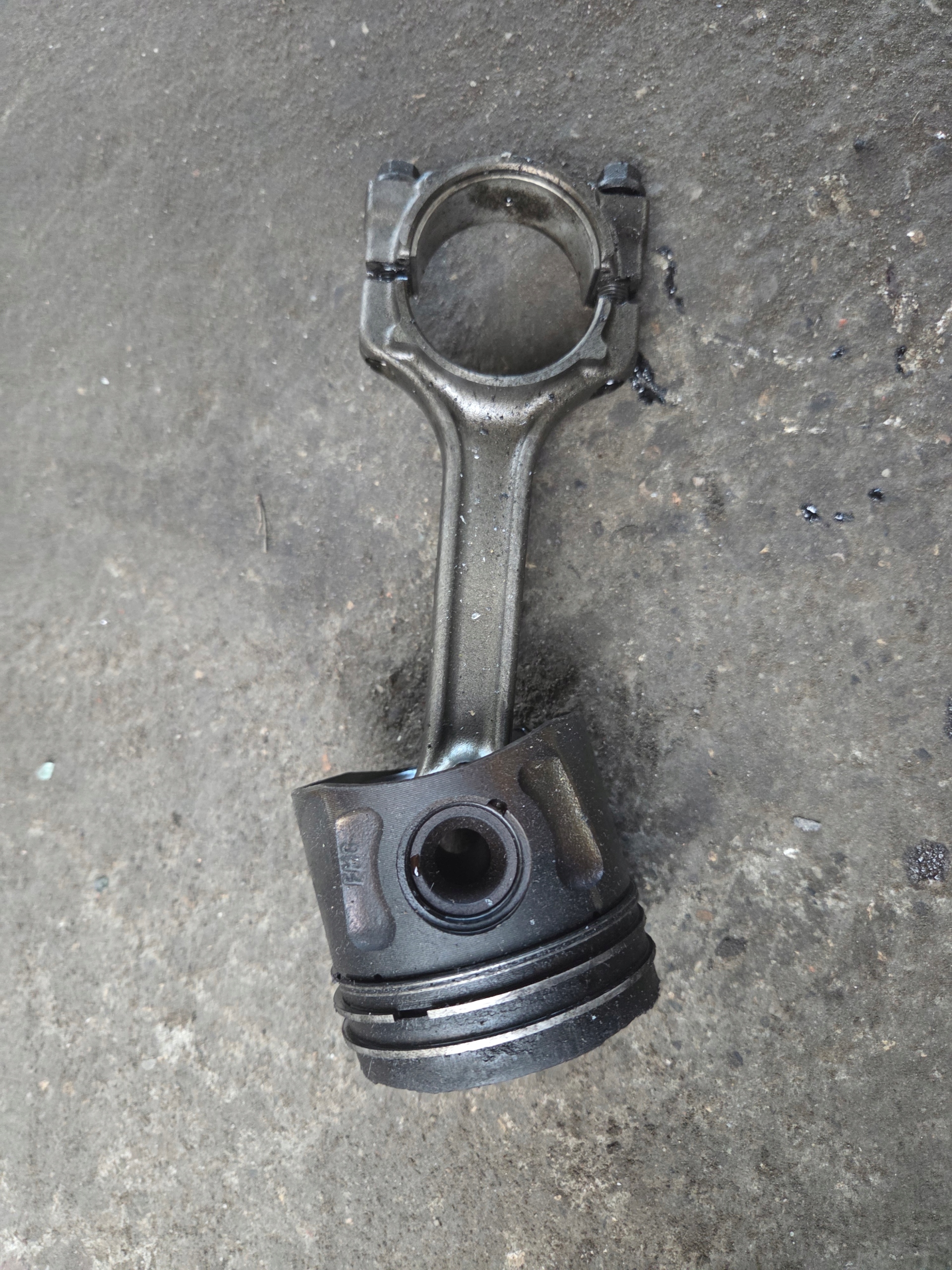 piston with connecting rod opel 1.3 C201