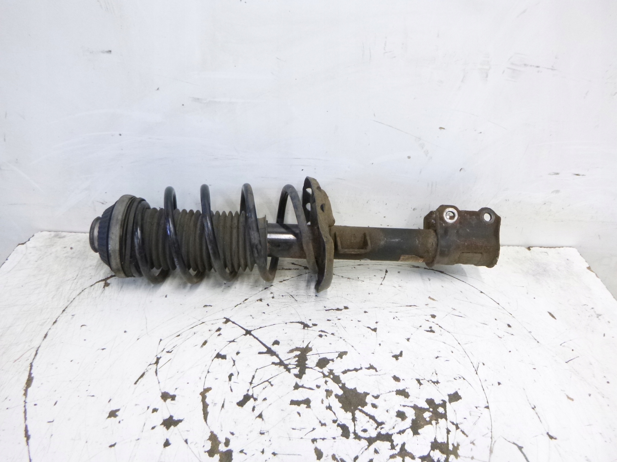 shock absorber front right Opel Astra H 1.7 CDTI 2009r. kombi