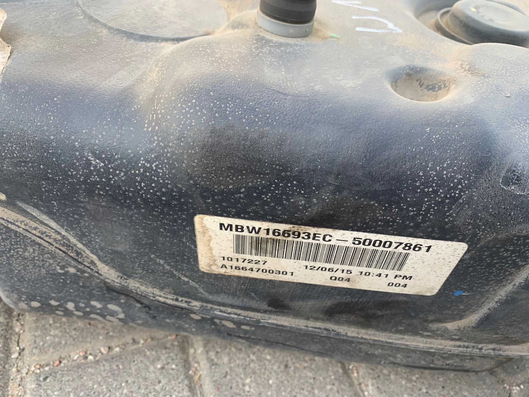 IDEAL KPL. TANK MERCEDES ML GLE W166 1