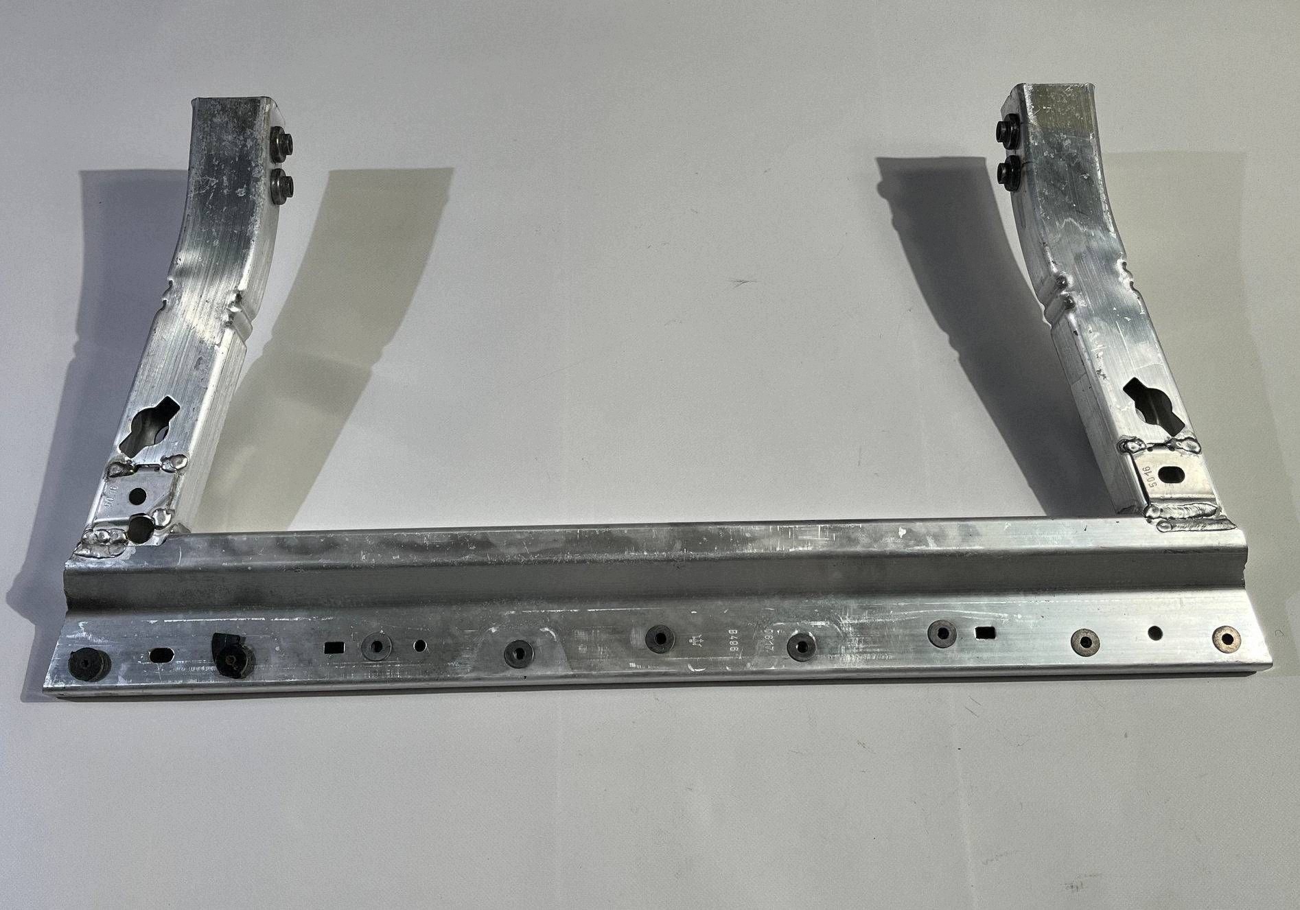 axle beam sider pillar lower holder radiator Maserati Levante 2017