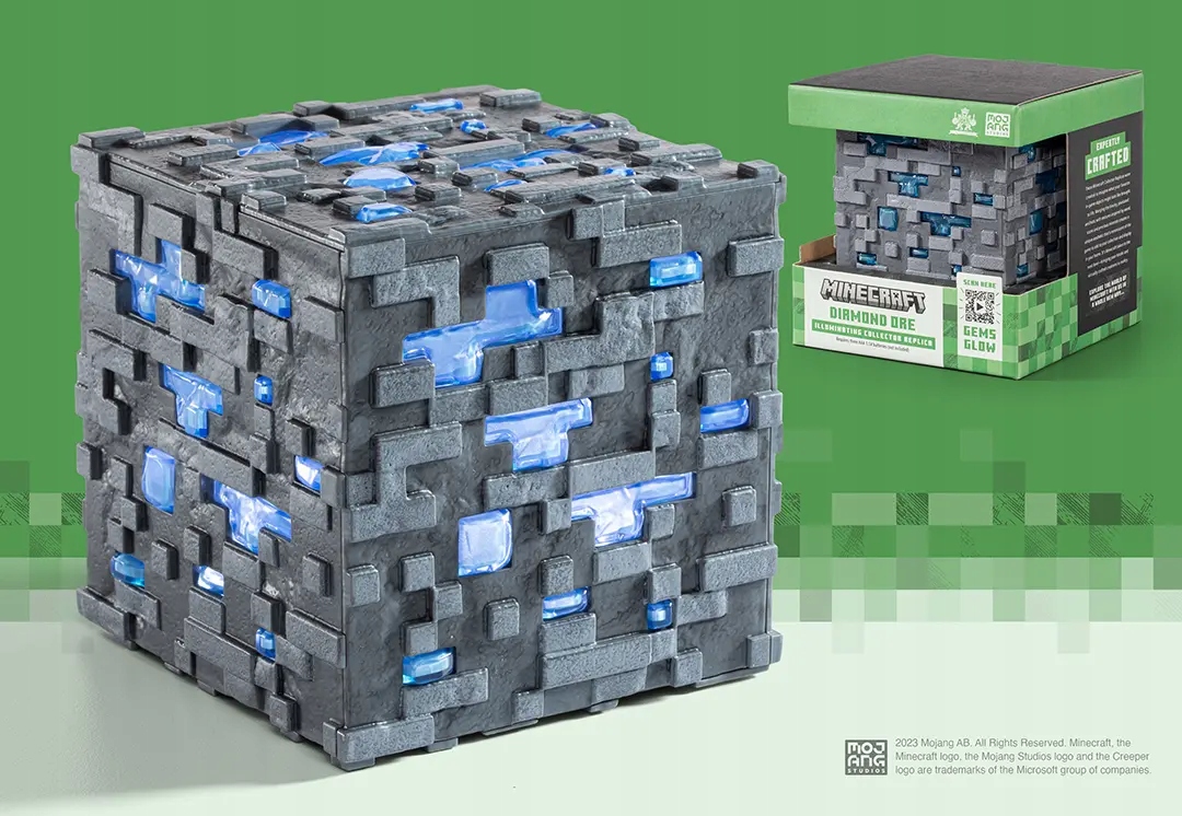 Minecraft Luminous Diamond Ore Sběratelská replika 10 cm