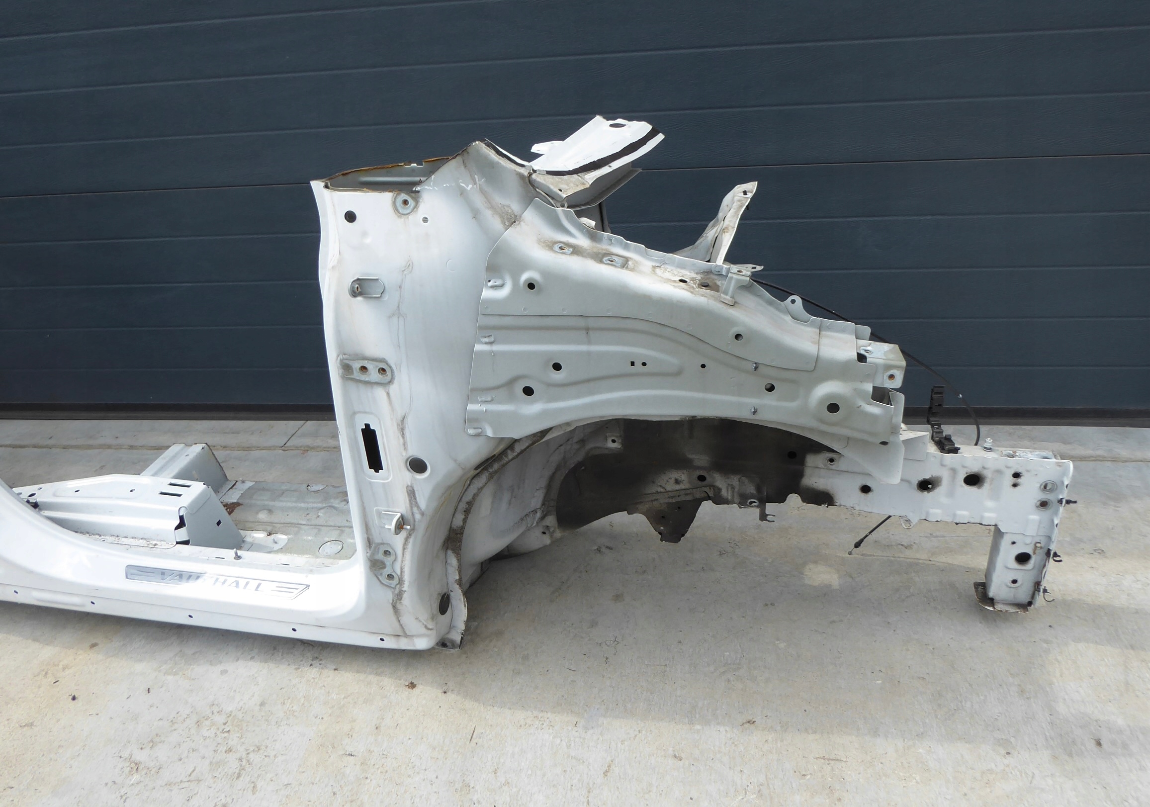 quarter right front quarter OPEL MOKKA