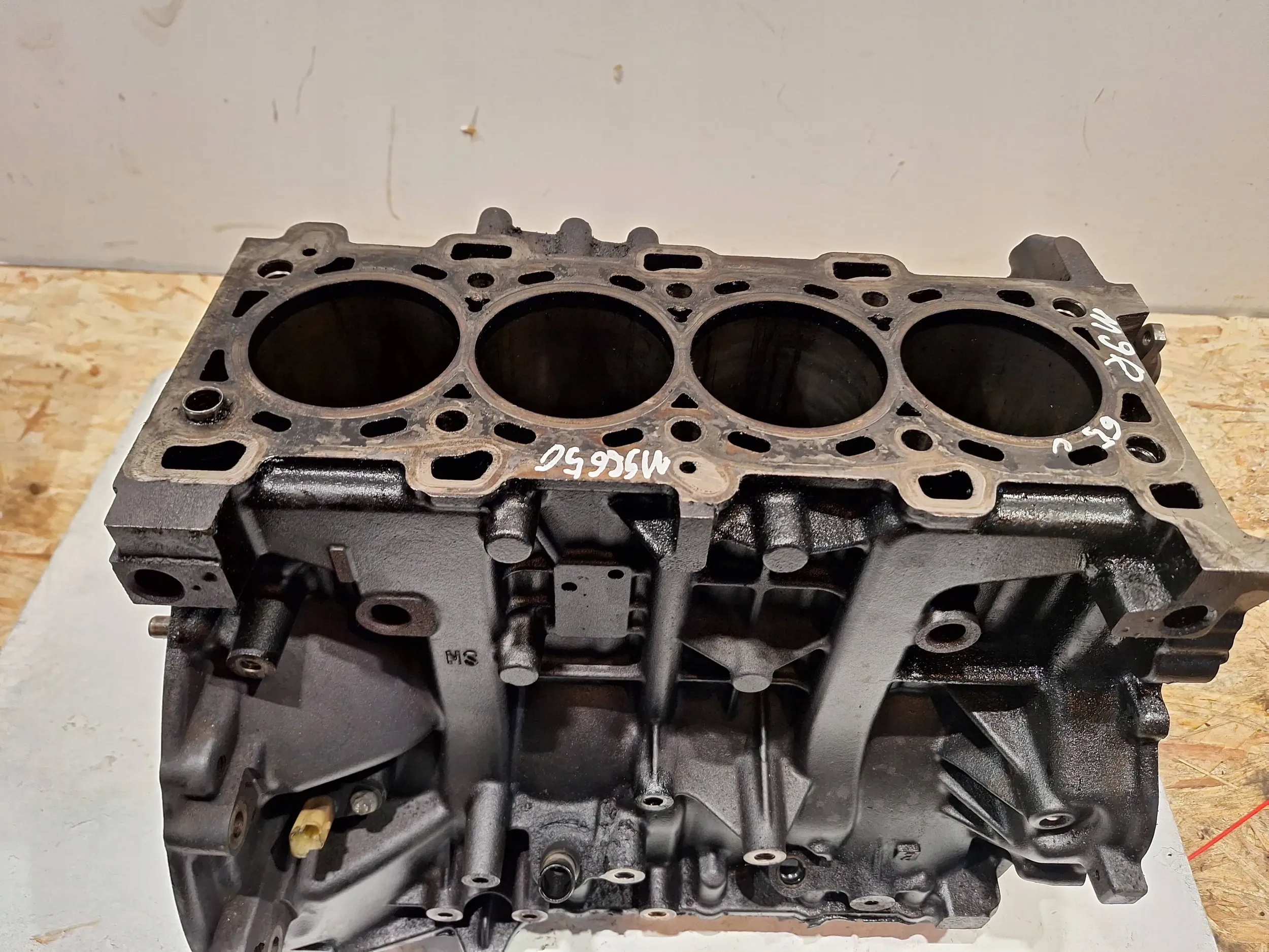 Blok silnika M9R650 Renault Trafic III 2.0 DCi ADBLUE Typ samochodu Samochody osobowe