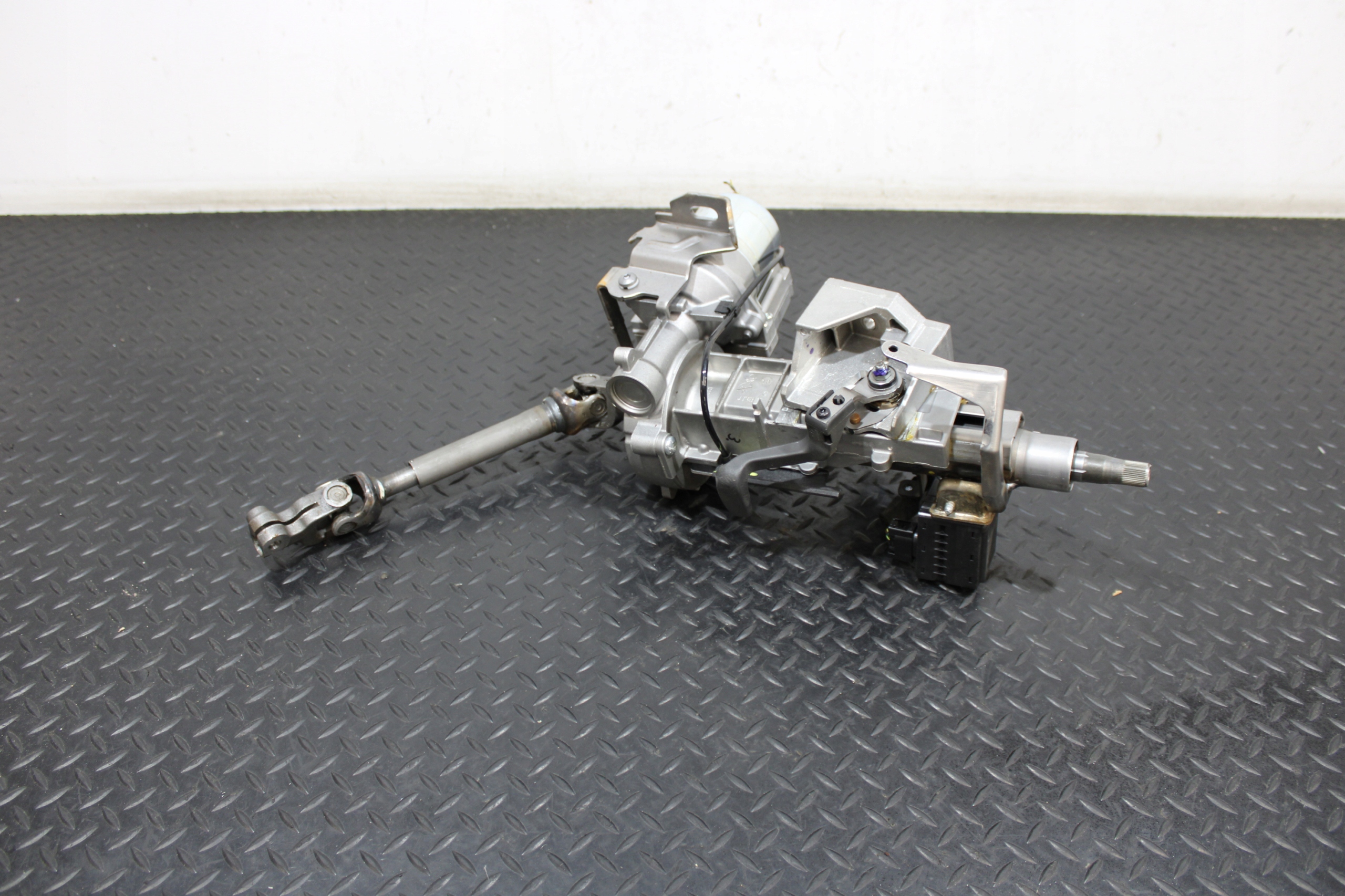 Piantone sterzo usato SERVOSTERZO RENAULT CAPTUR e 1 LIFT 488105237R