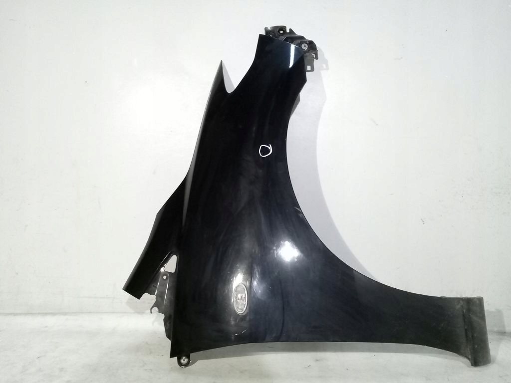 Mazda 5 a blatník pravý 16W