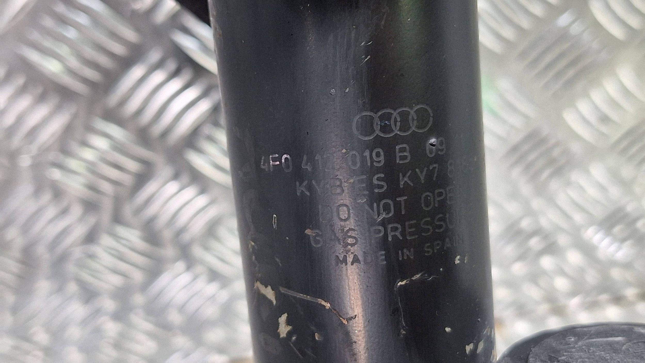 shock absorber left front 4F0412019B AUDI RS6 4F QUATTRO