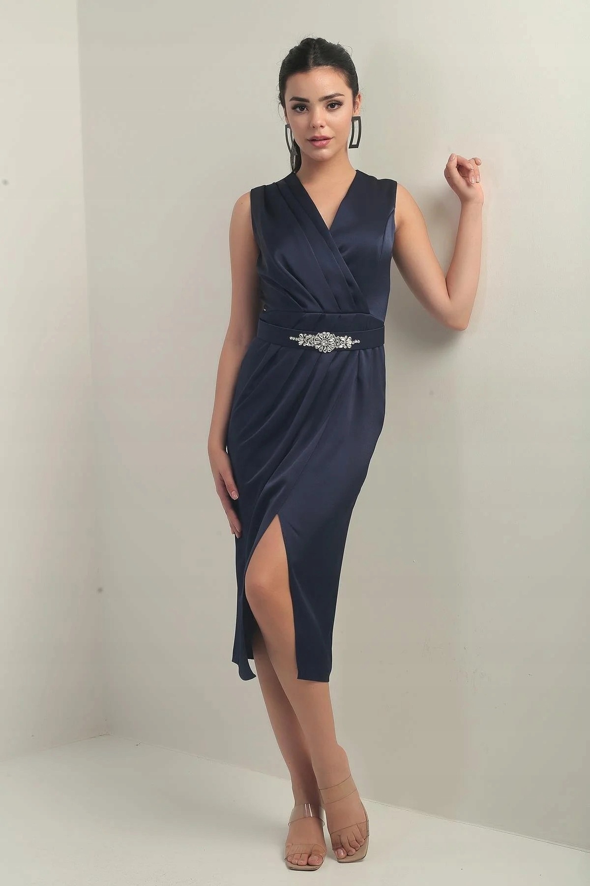 Elegantní Tmavě Modrá Šaty MIDI S Volánky A Rozparkem XXL 5IA