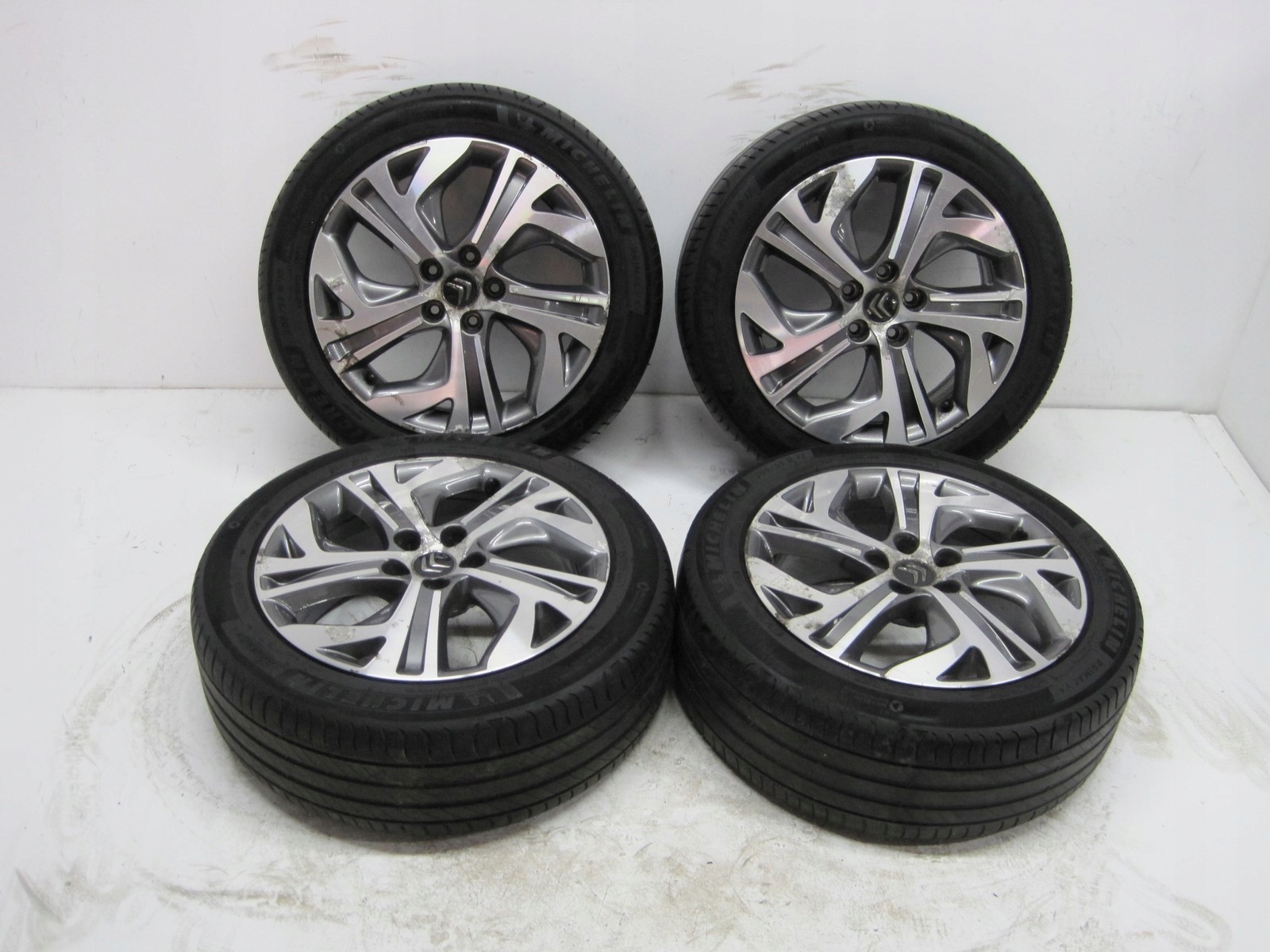 wheels discs tyres CITROEN C4 PICASSO R17 20r