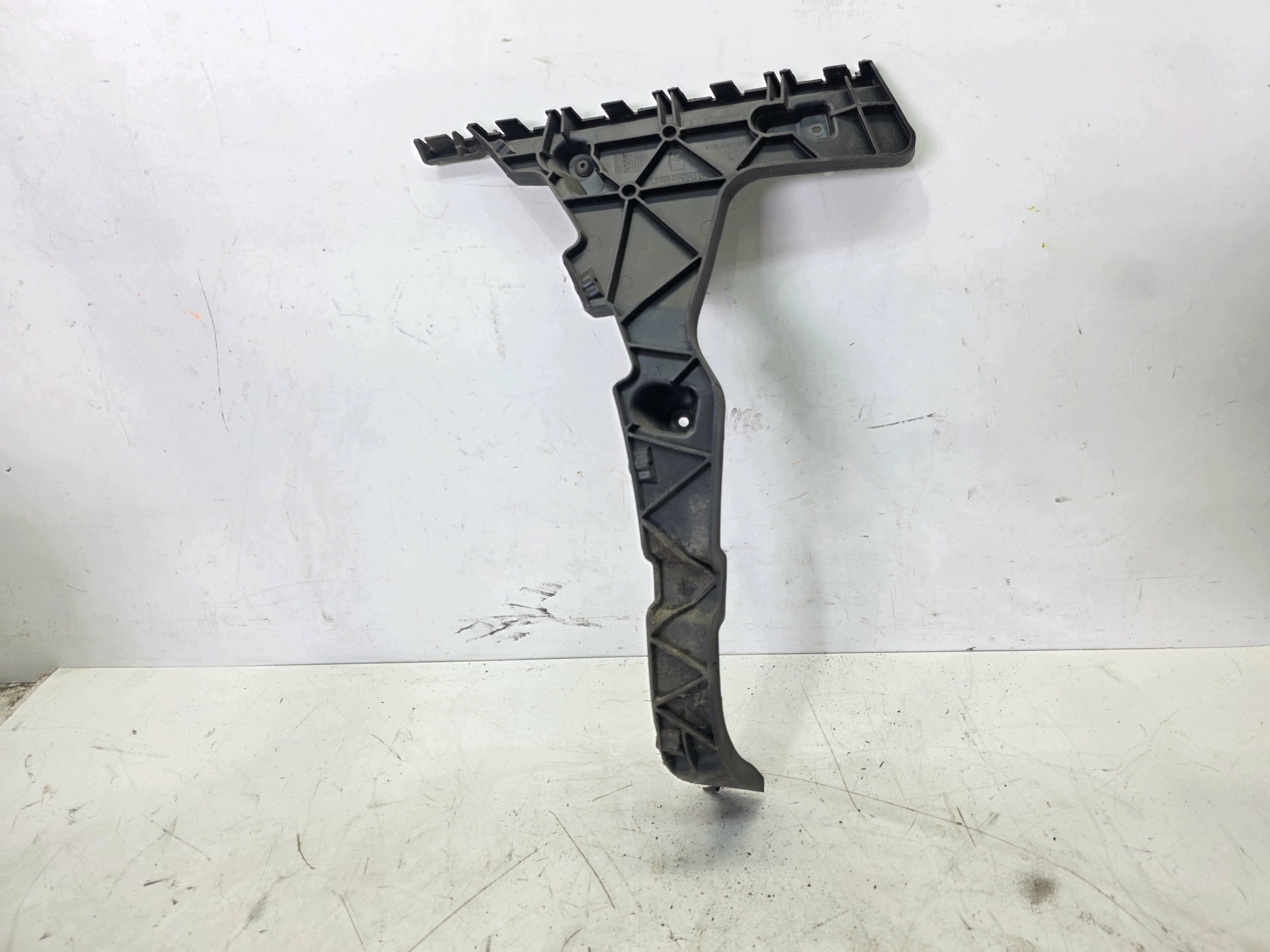 support holder of a bumper left rear part AUDI Q5 8R 8R0807453B