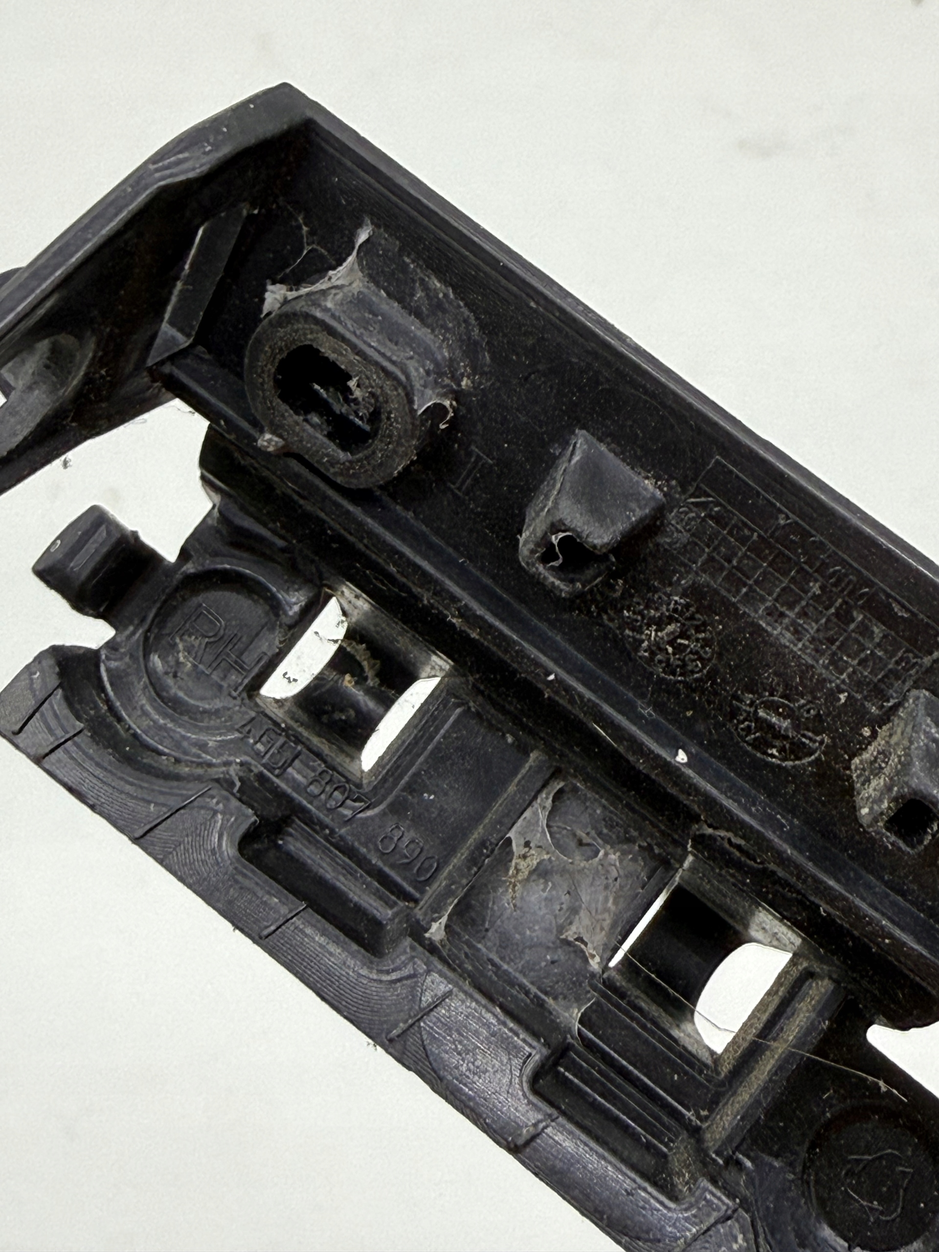 AUDI A6 C7 Berline uchywt Support plaque Support prowadnica Pare choc Droite Arrière