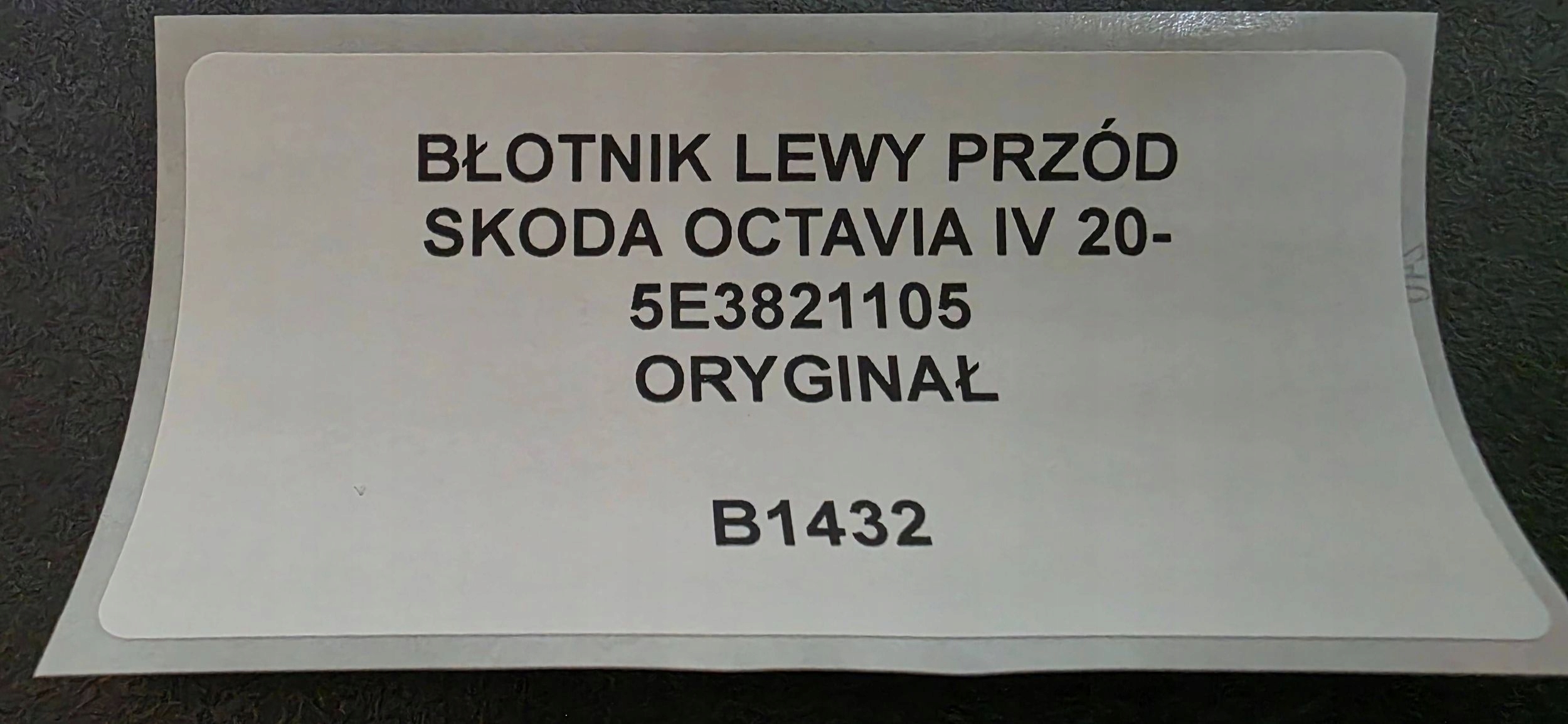 fender left side Skoda Octavia Mk4 5E3821105
