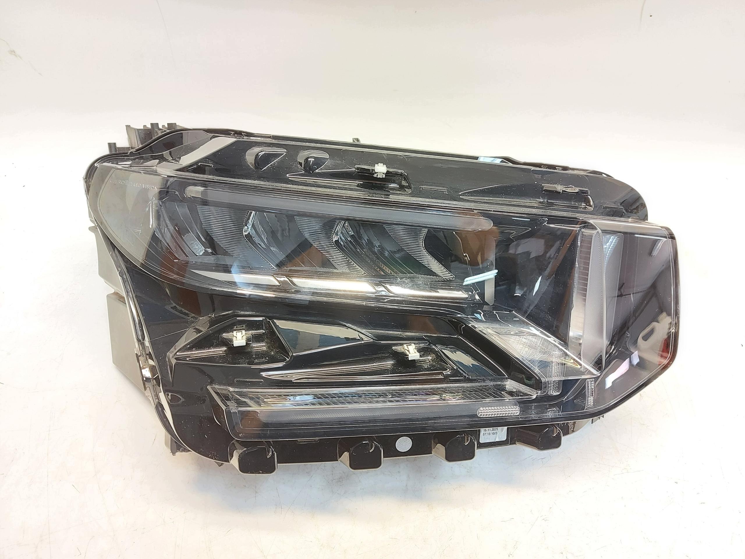 Citroen C3 IV 4 2025 1.2 THP HN09 light right front 9851345380 RHD
