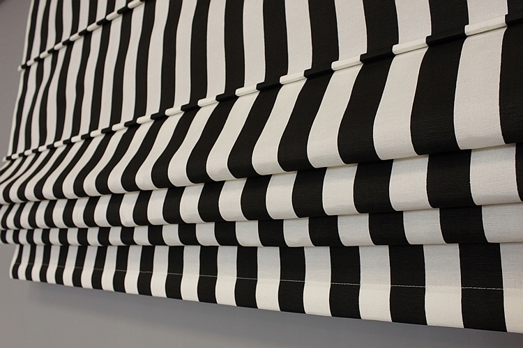 ROLETY RZYMSKIE ROLETA RZYMSKA PASY CZARNE 120x170 Materiał dominujący poliester