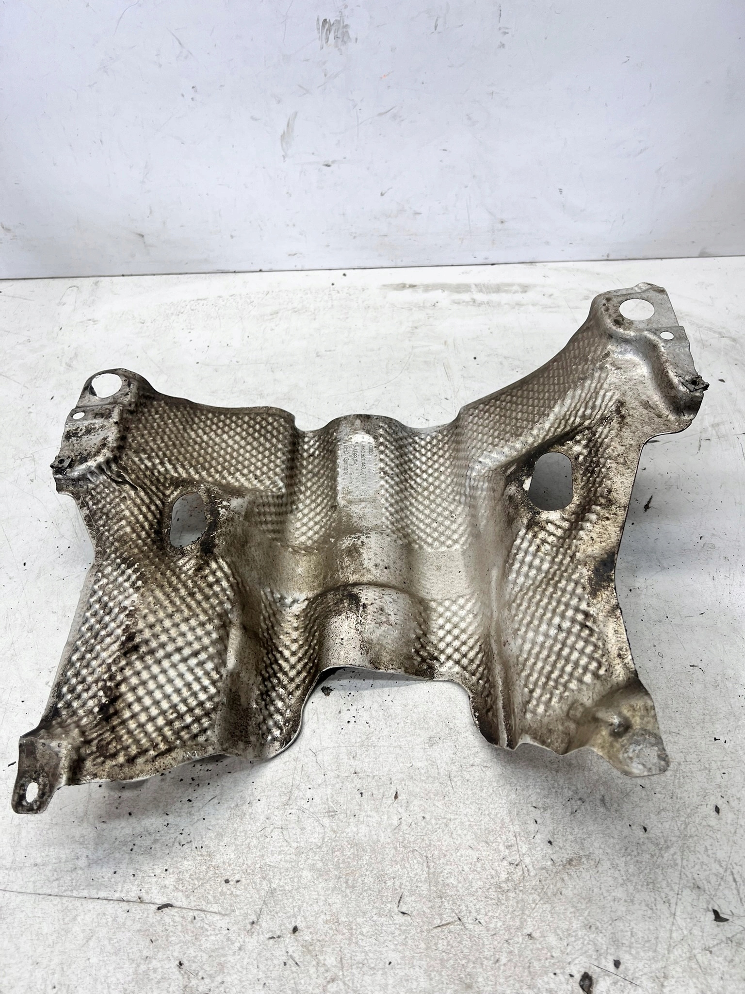 Blende Abdeckung TERMICZNA AUDI A6 C8 4K0521443C