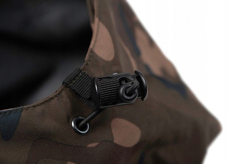 Kurtka Fox Aquos Tri Layer 3/4 Jacket Camo 4XL Rozmiar: XXXX-Large (XXXXL) Cechy dodatkowe regulowane mankiety ściągany kaptur