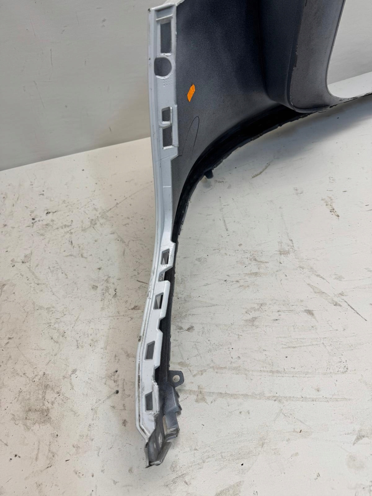 AUDI Q6 E-TRON 23-> bumper rear part rear PDC